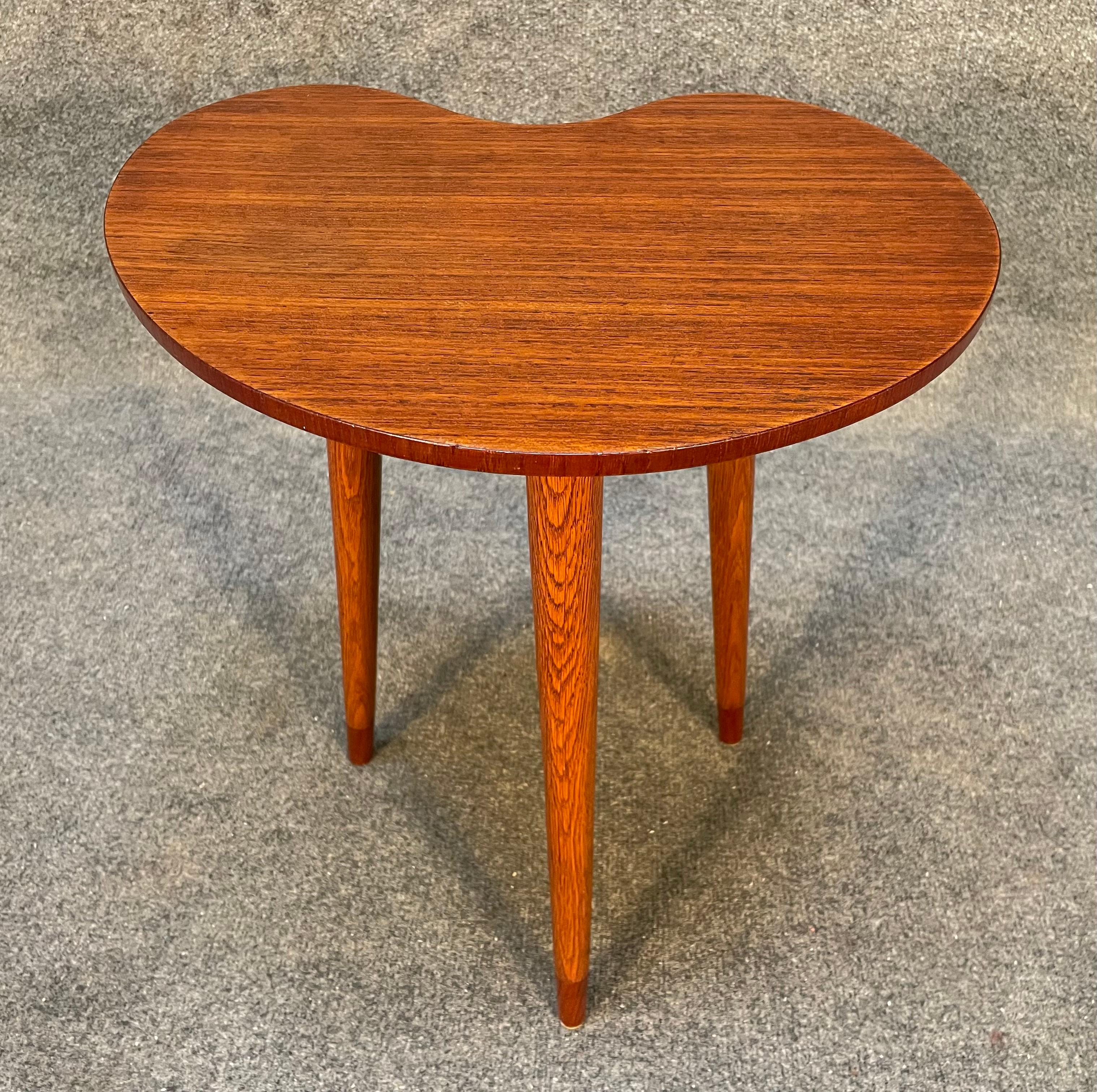 Vintage Danish Mid Century Boomerang Teak and Oak End Table by Gorm Mobler In Good Condition In San Marcos, CA