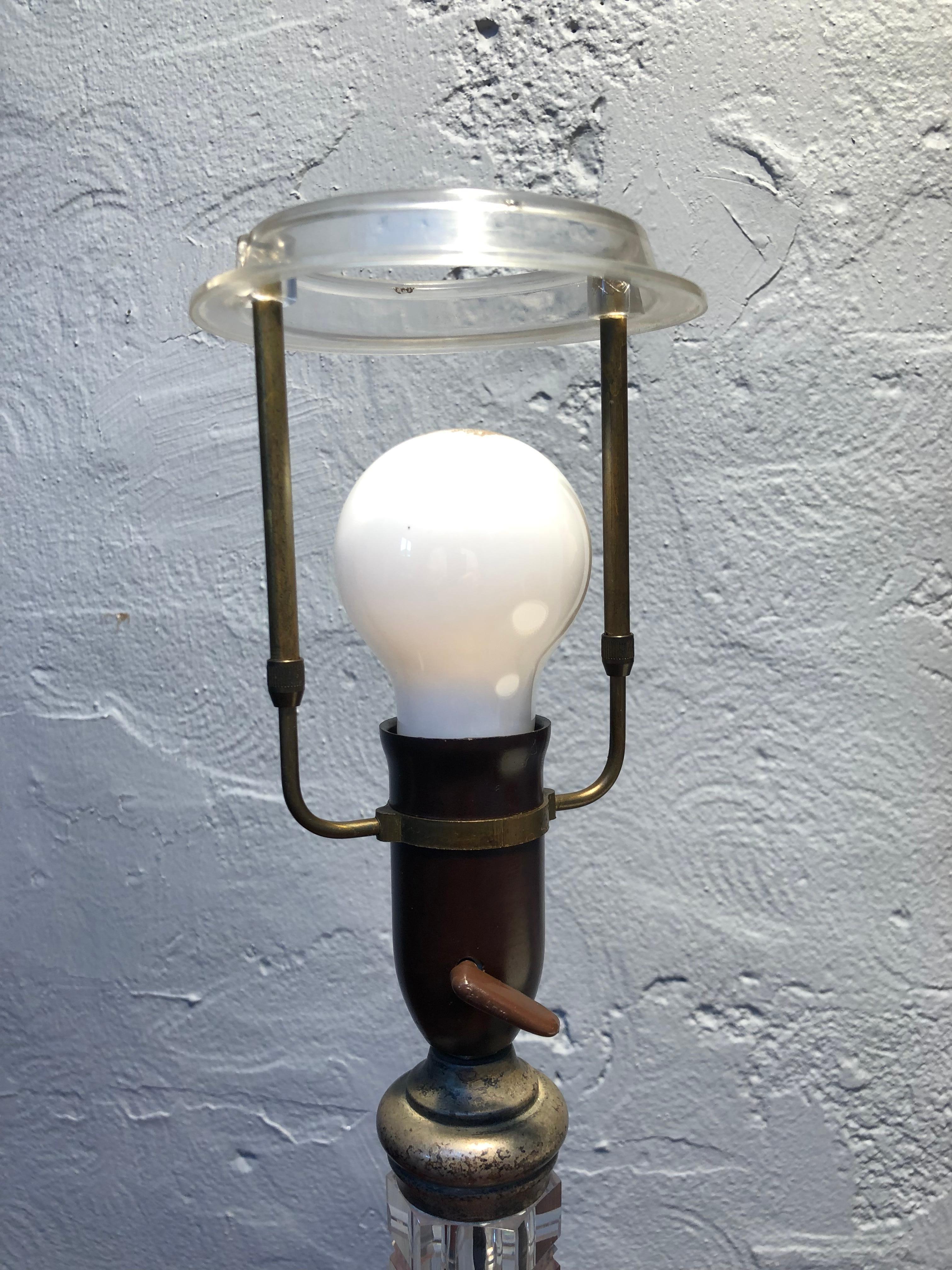 Vintage Danish Mid Century Cut Glass Table Lamp In Good Condition For Sale In Søborg, DK