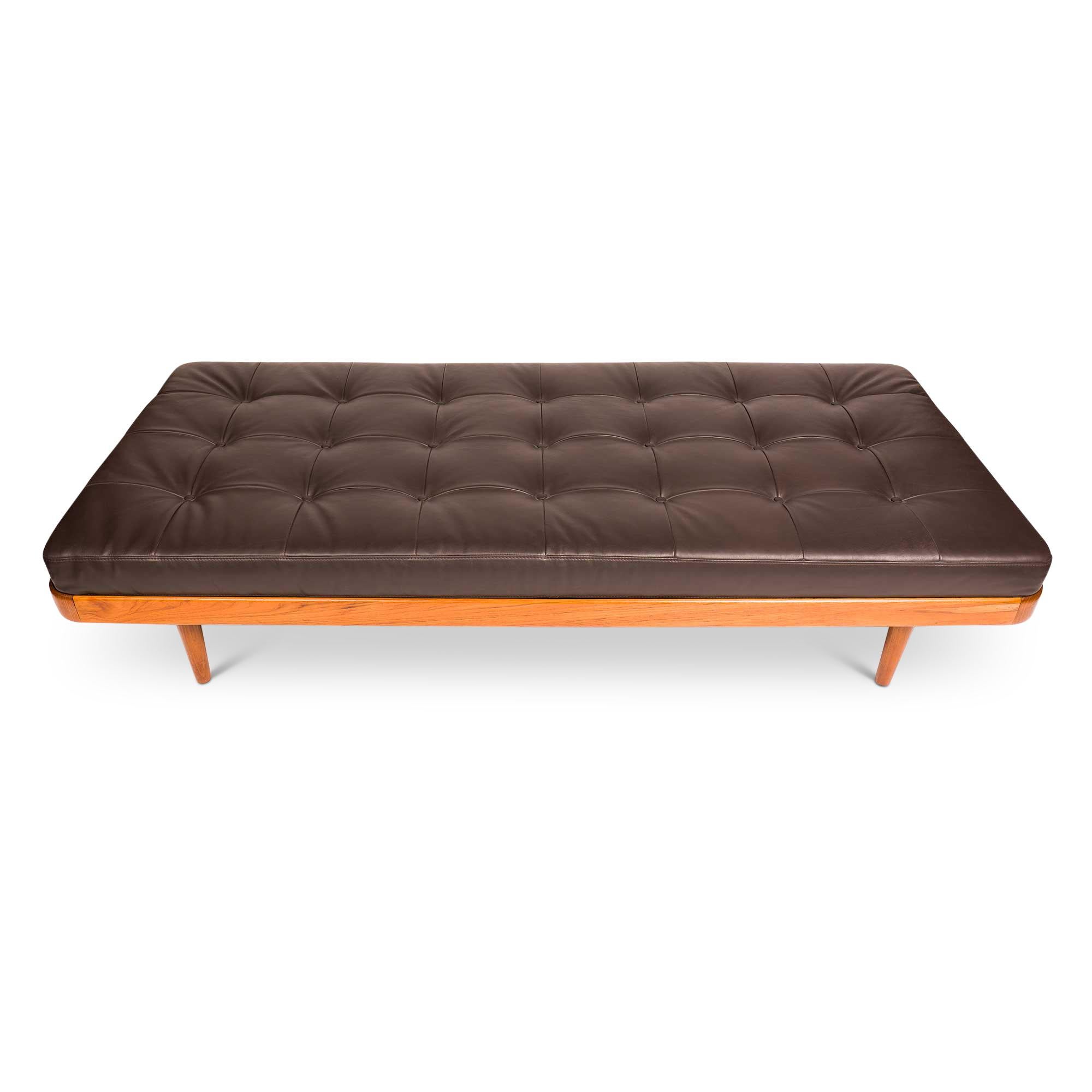 20th Century Vintage Danish Mid-Century Daybed by Horsnaes Møbler in Solid Teak 