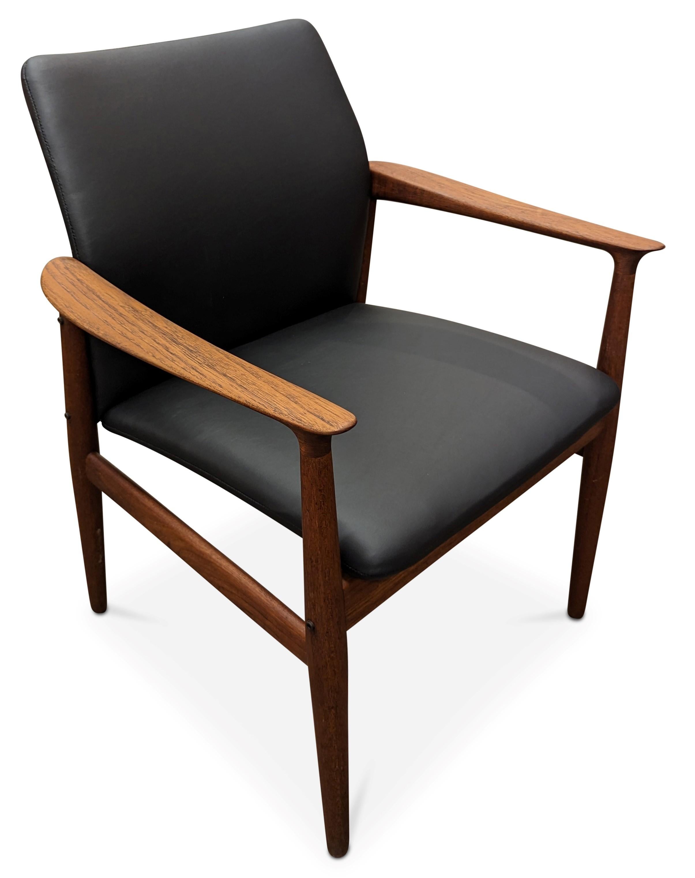 Mid-20th Century Vintage Danish Mid Century Grethe Jalk for Glostrup Teak Chair - 082314