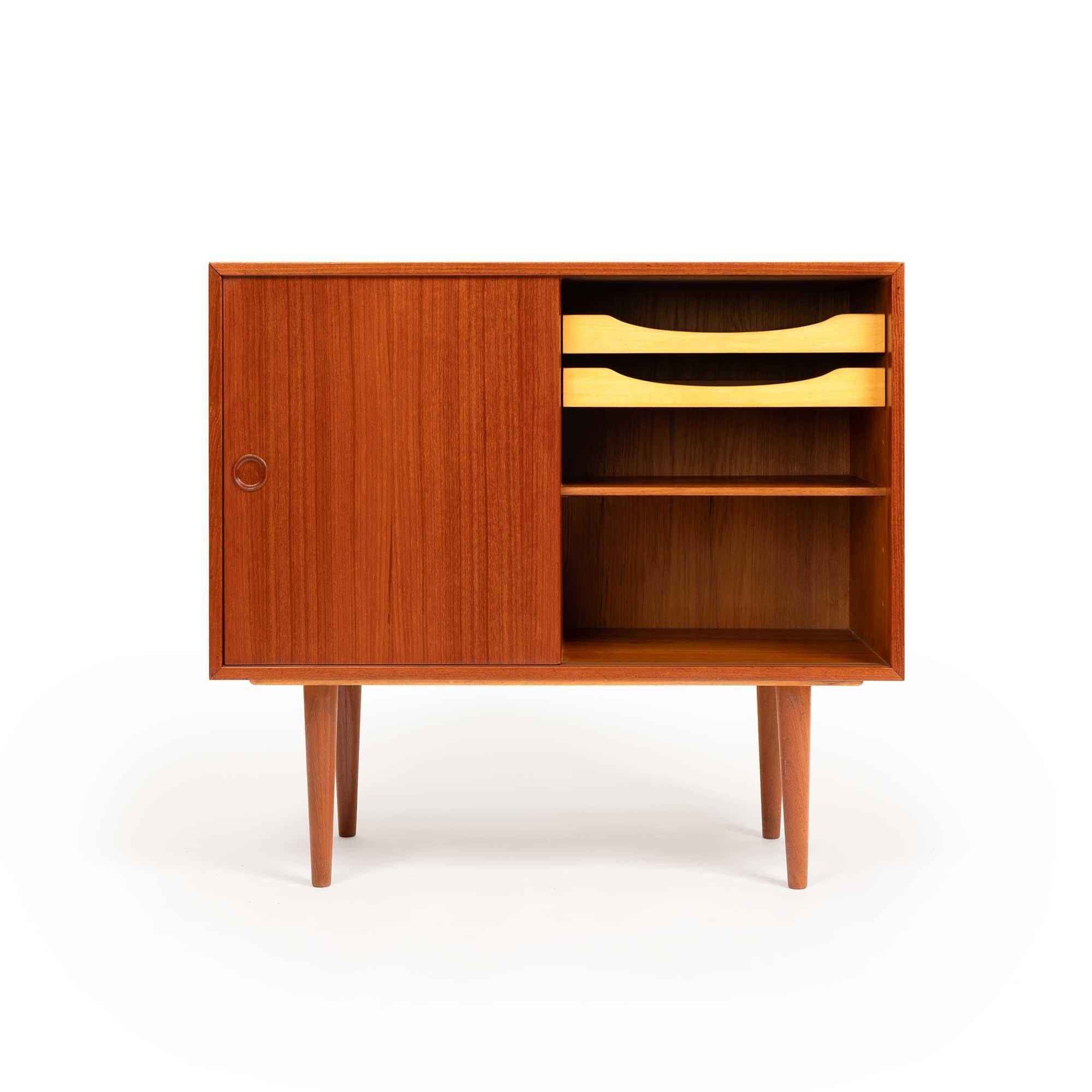 Vintage Danish Mid-Century Kai Kristansen Teakholz Credenza 1960s (Dänisch) im Angebot