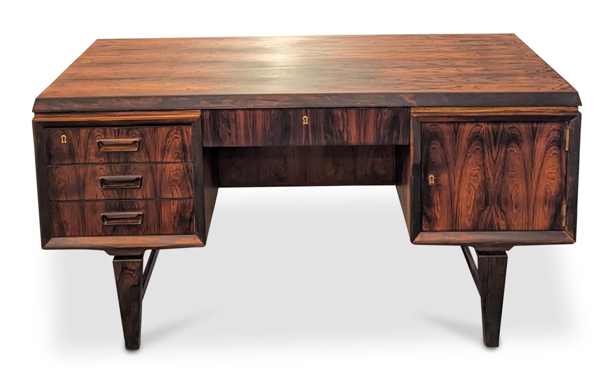 Vintage Danish Mid Century Large Rosewood Desk - 072315 In Good Condition For Sale In Jersey City, NJ