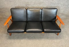 Sofa Cigar Ge-240 danois moderne du milieu du siècle dernier par Hans Wagner pour Getama