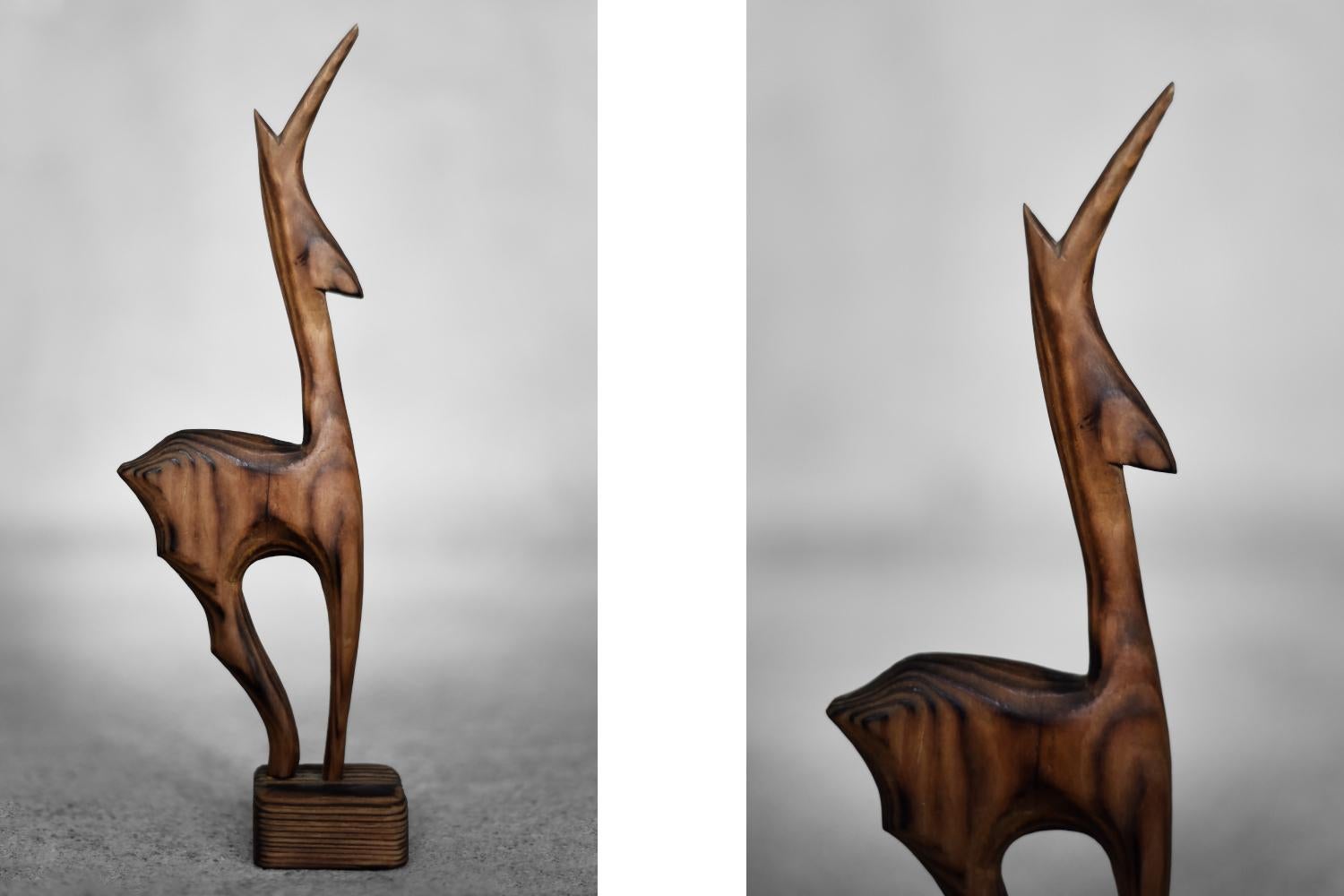 Legno Figurina di gazzella in legno scuro danese d'epoca del Mid-Century Modern, anni '60 in vendita
