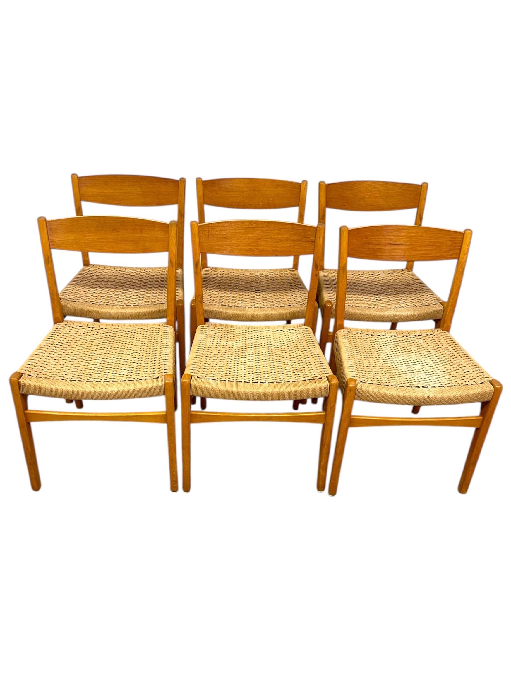 Vintage Danish Mid Century Modern Dining Chair Set of 6 by Skovmand & Andersen. (Mitte des 20. Jahrhunderts) im Angebot