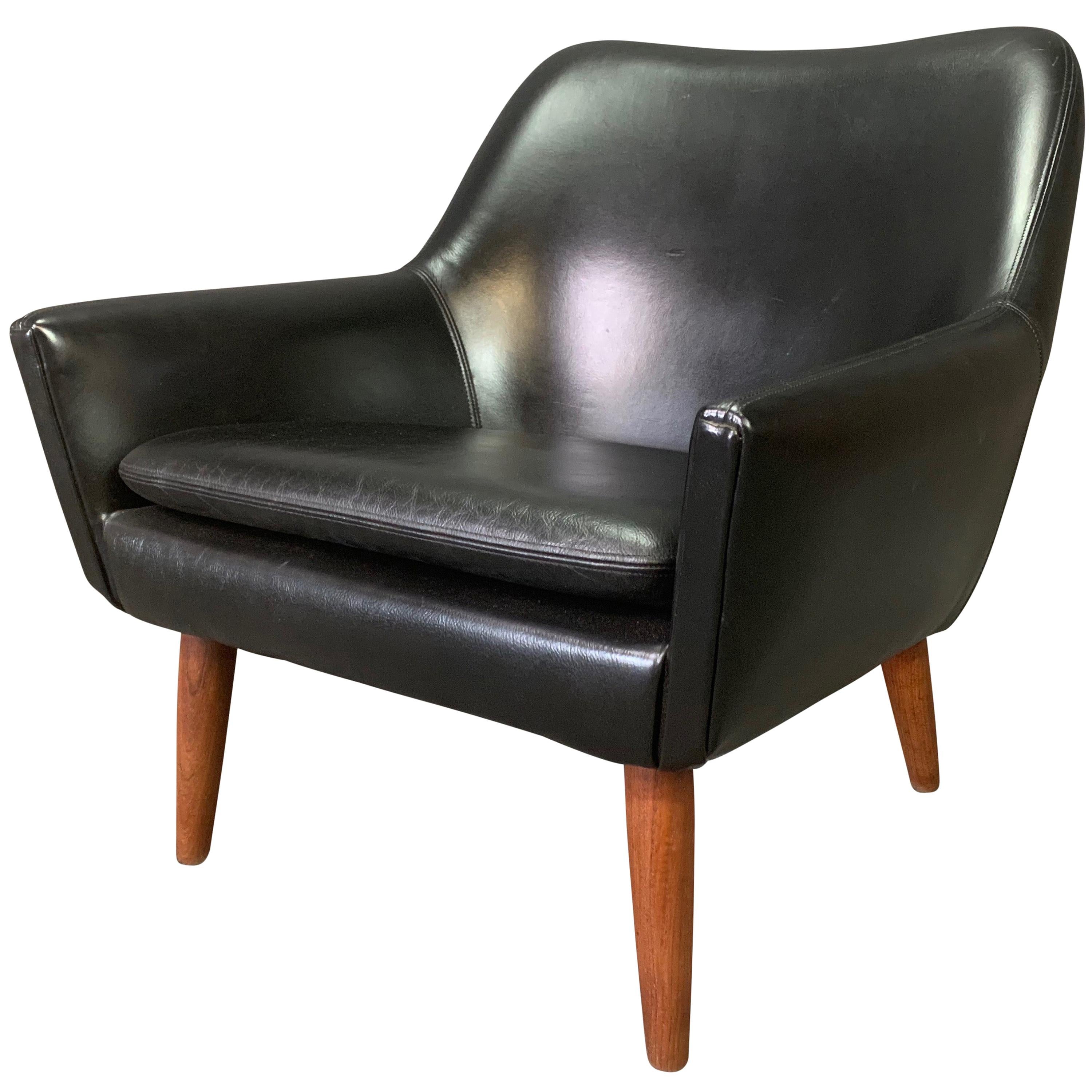 Vintage Danish Mid-Century Modern Leather and Teak Lounge Chair For Sale