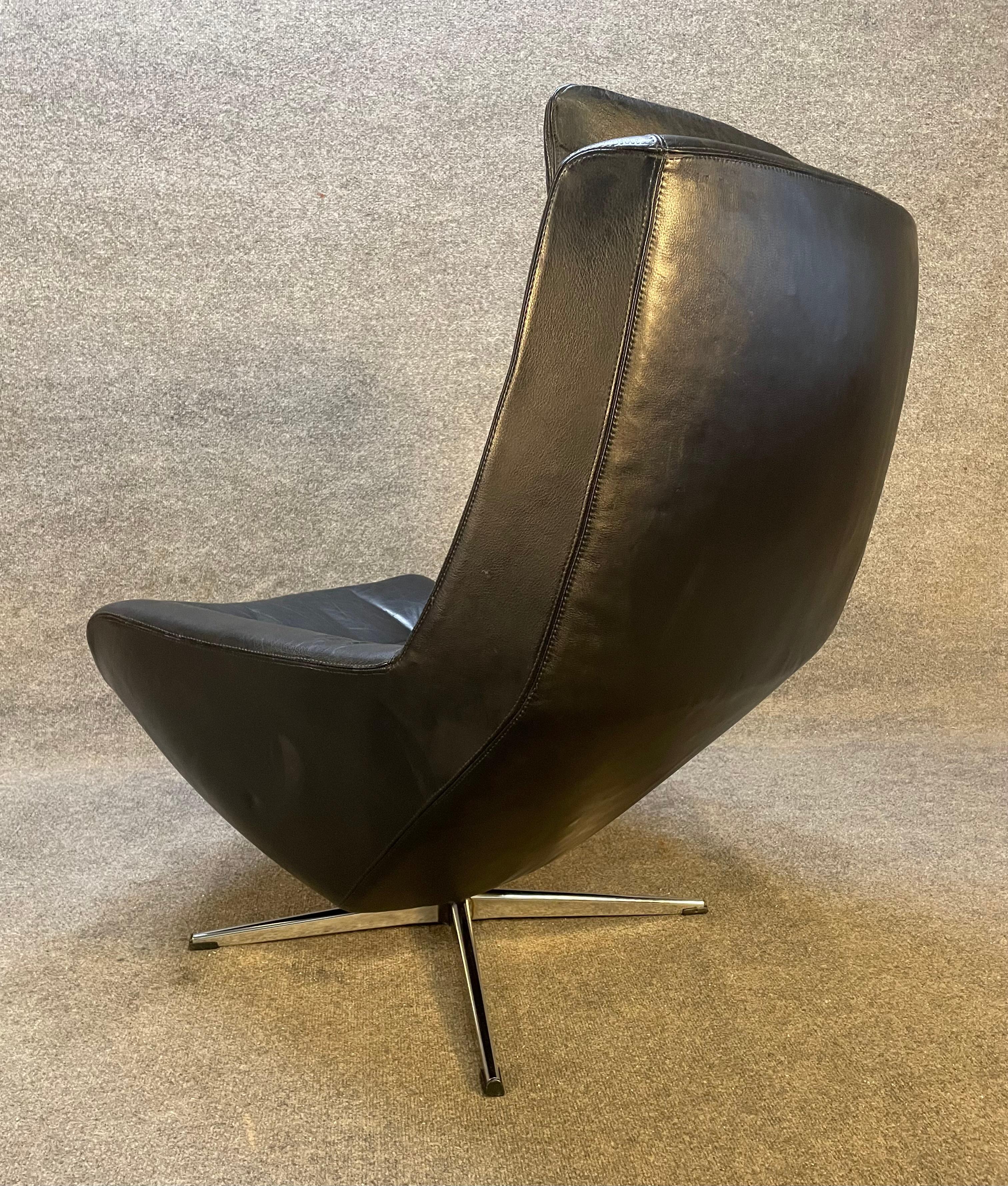 Vintage Danish Mid-Century Modern Leather Lounge Chair by Hw Klein for Bramin In Good Condition In San Marcos, CA