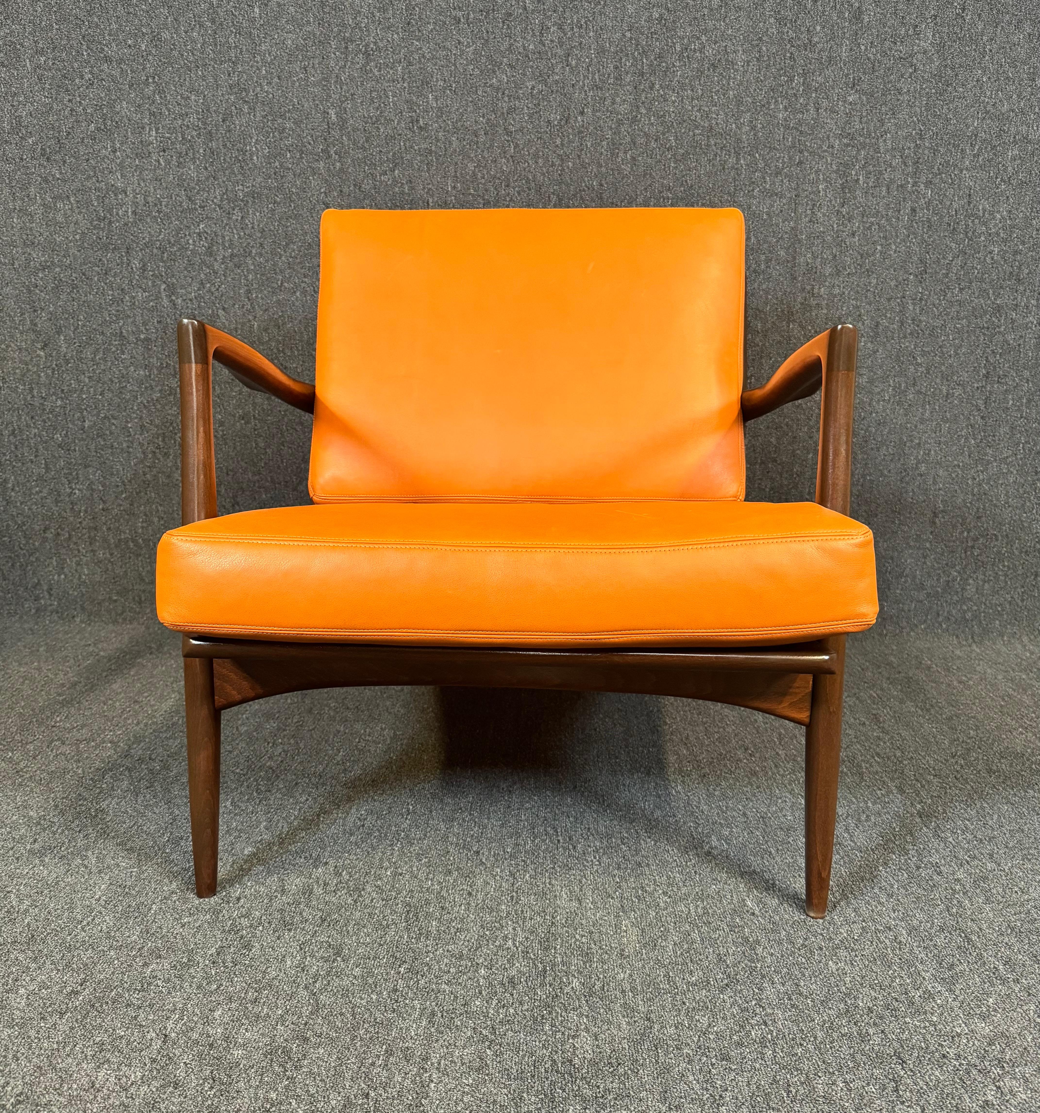 Vintage Danish Mid Century Modern Lounge Chair by Kofod Larsen for Selig For Sale 2