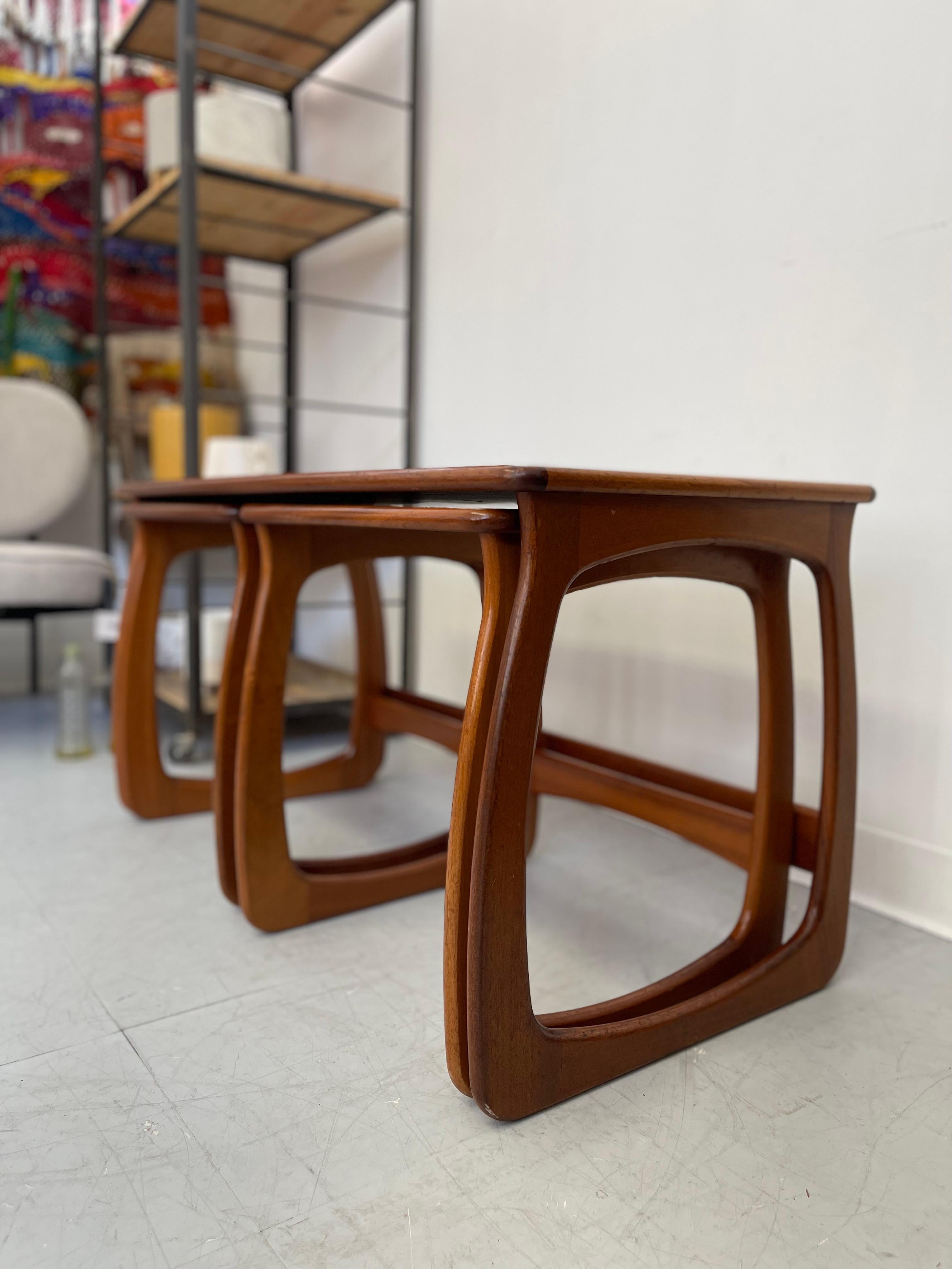 Vintage Danish Mid-Century Modern Nesting Tables - Set of 3 UK Import In Good Condition For Sale In Seattle, WA