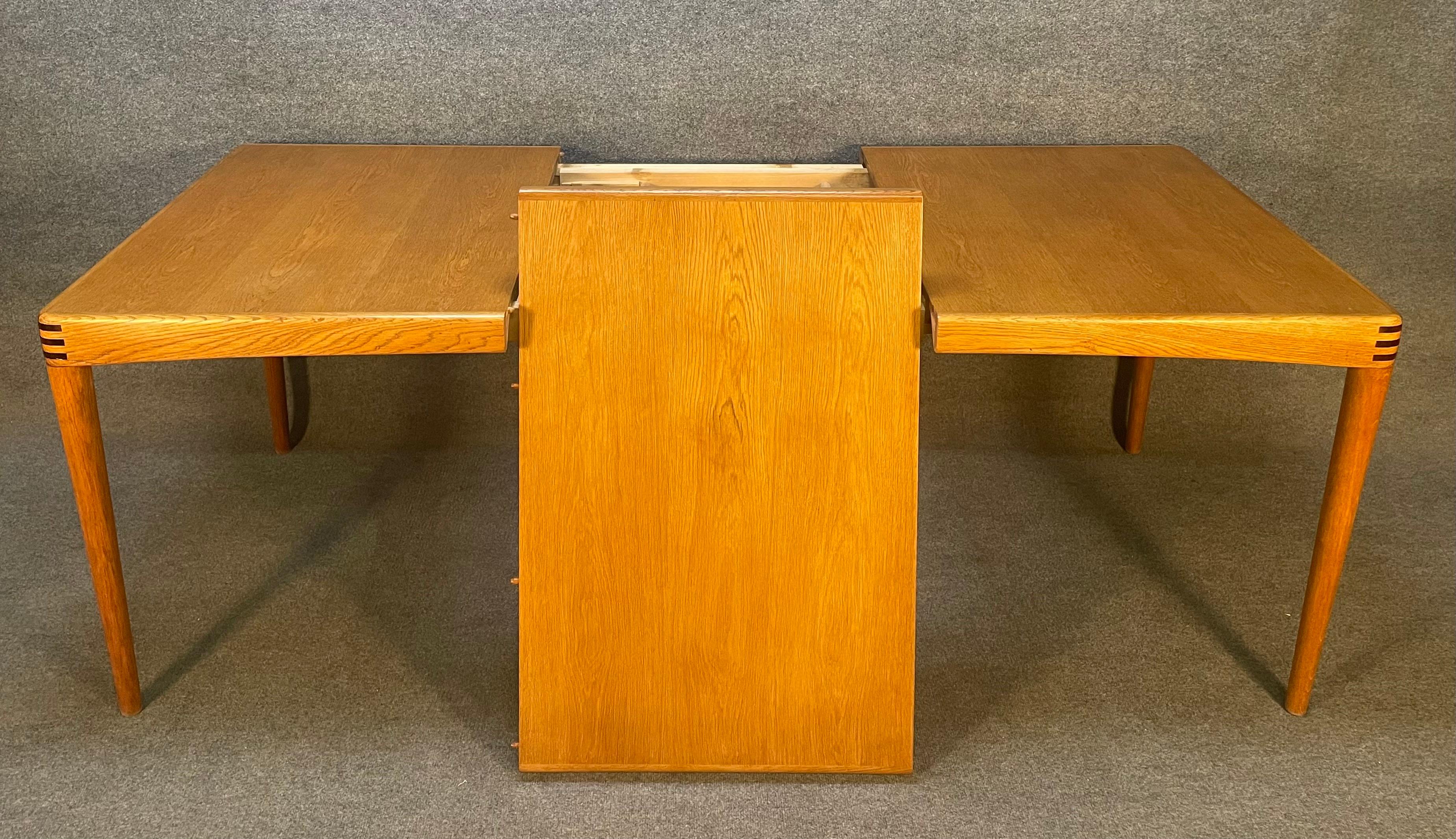 Vintage Danish Mid-Century Modern Oak Dining Table by h.w. Klein for Bramin For Sale 4