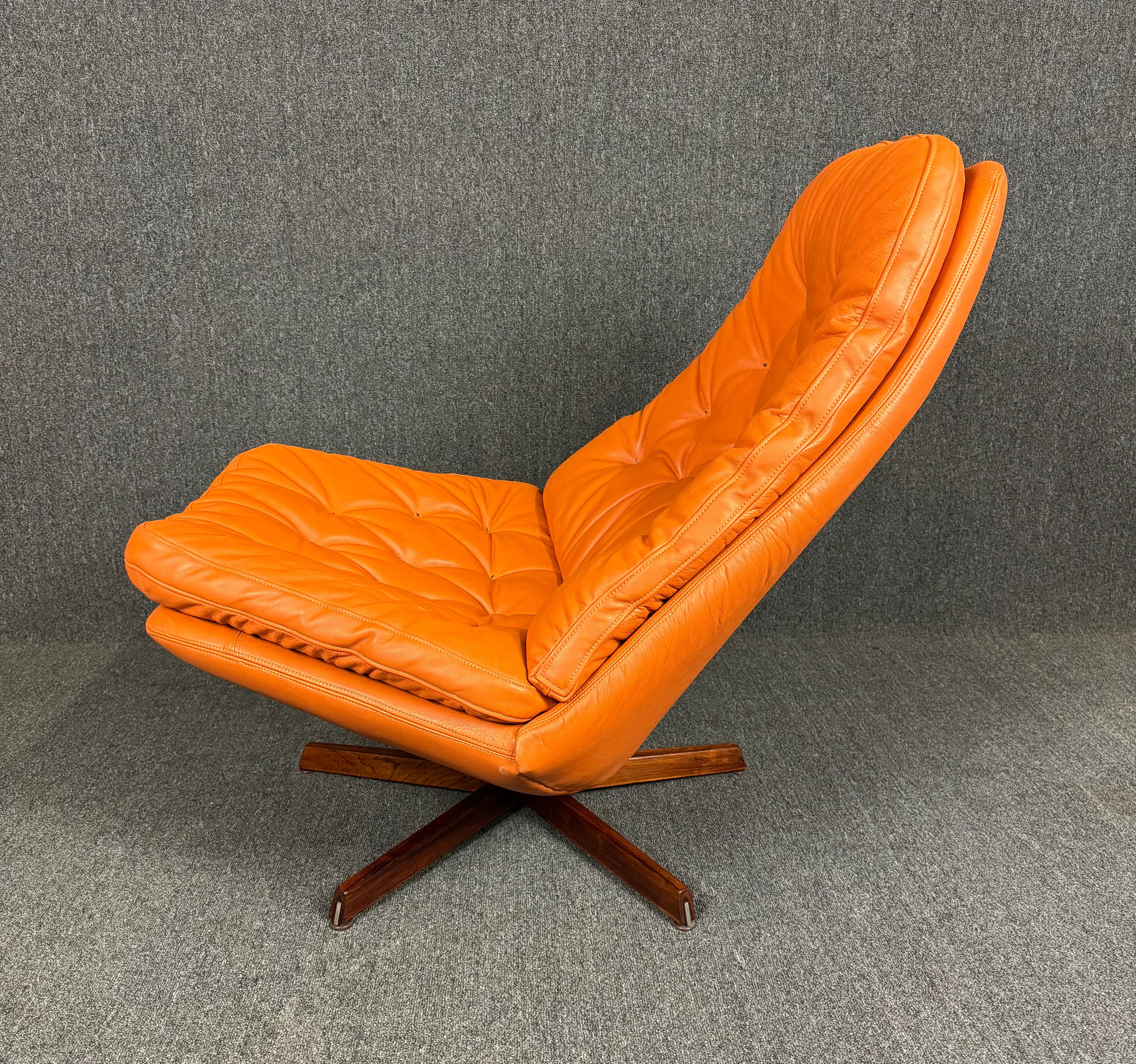 Leather Vintage Danish Mid Century Modern Recliner Lounge Chair Ms68 by Madsen & Schubel For Sale