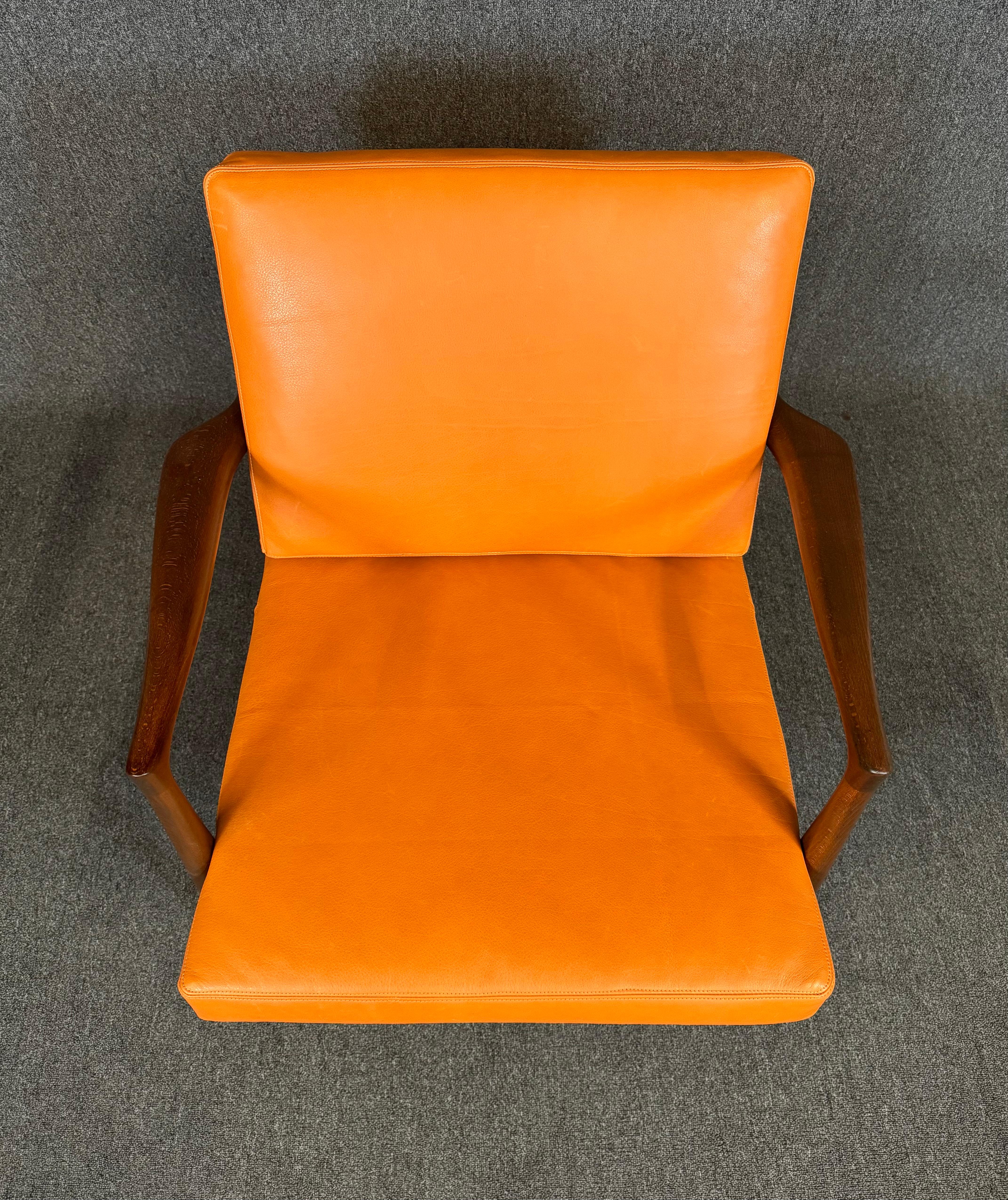 Mid-20th Century Vintage Danish Mid Century Modern Rocking Chair by Kofod Larsen for Selig For Sale