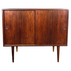 Armoire danoise moderne du milieu du siècle dernier en bois de rose par Kai Kristiansen