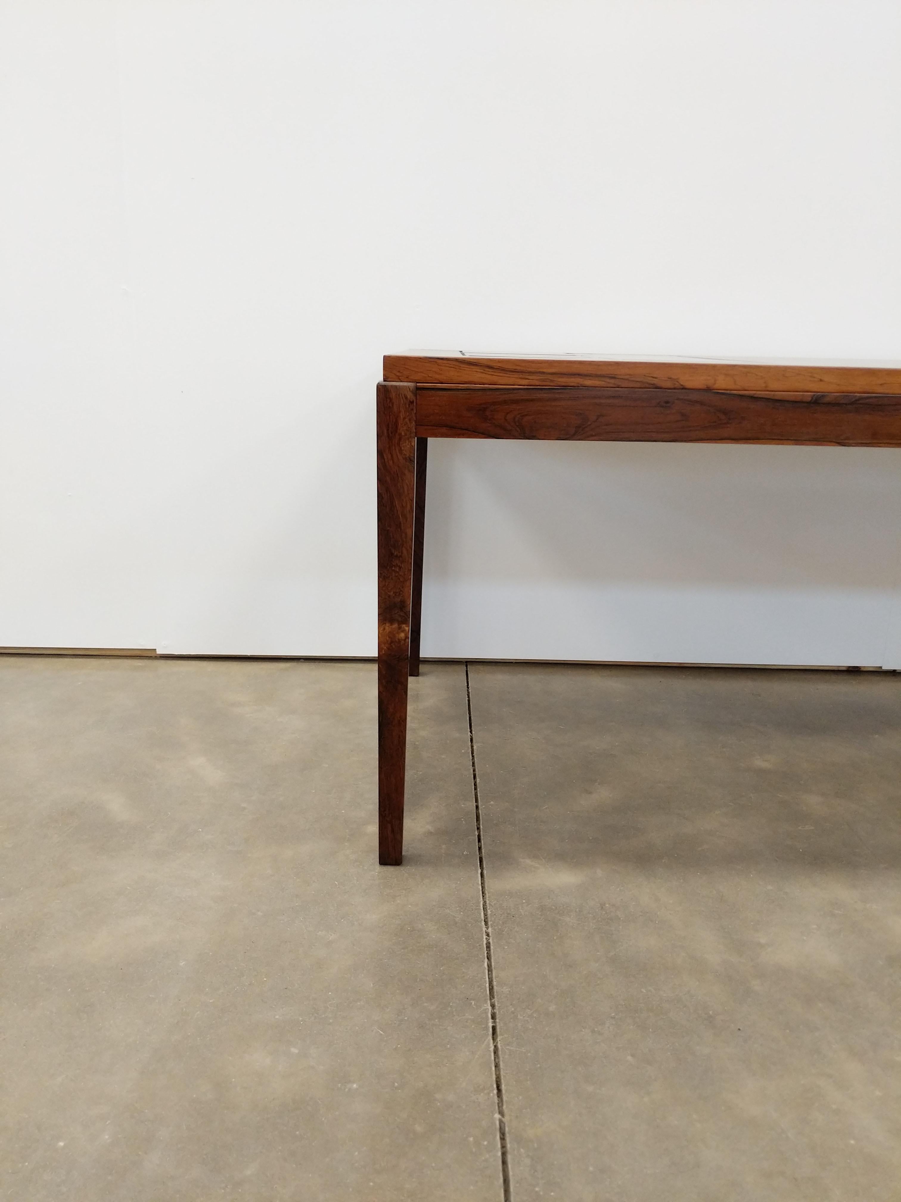 Vintage Danish Mid Century Modern Rosewood Coffee Table For Sale 1