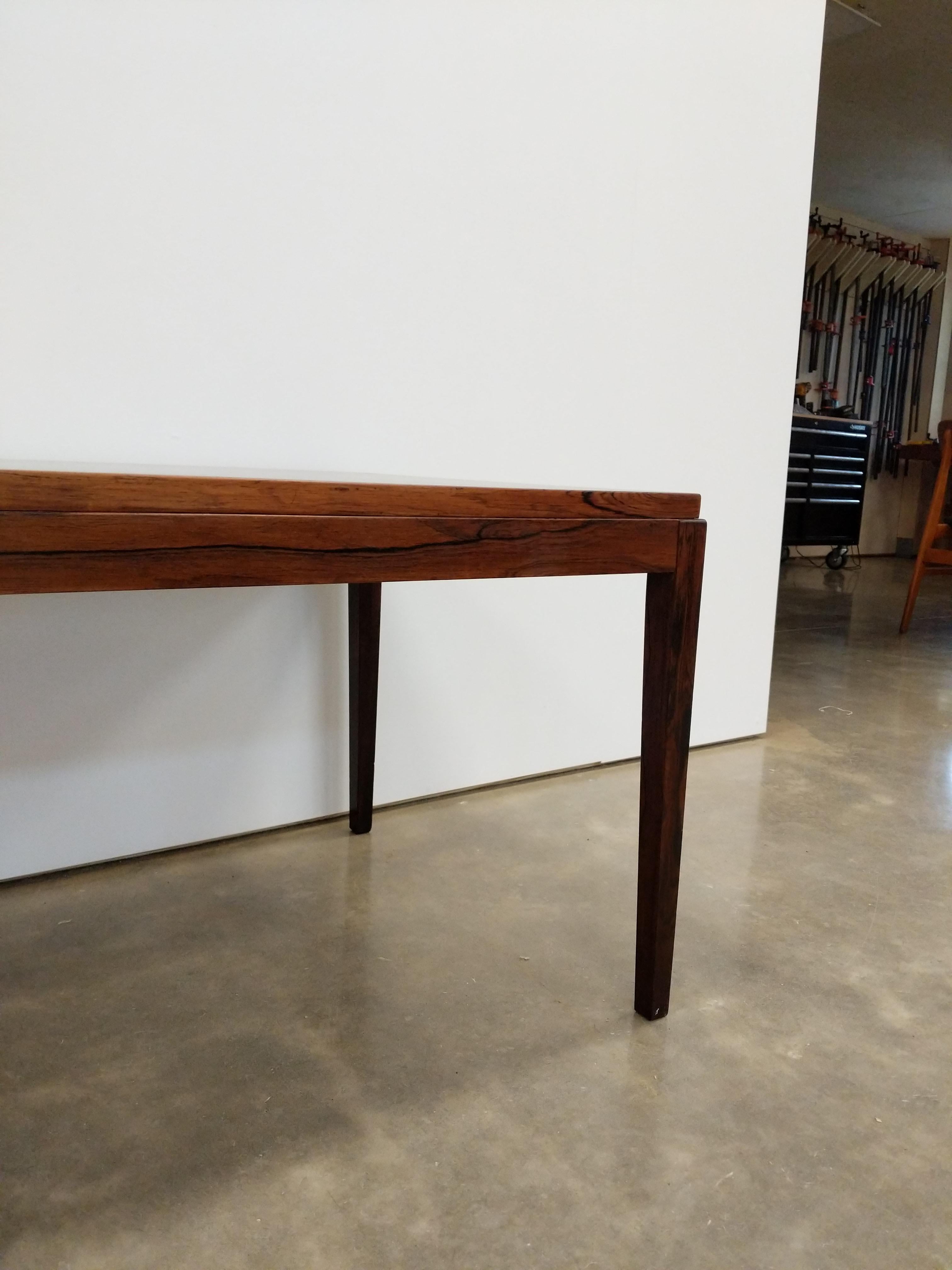 Vintage Danish Mid Century Modern Rosewood Coffee Table For Sale 2
