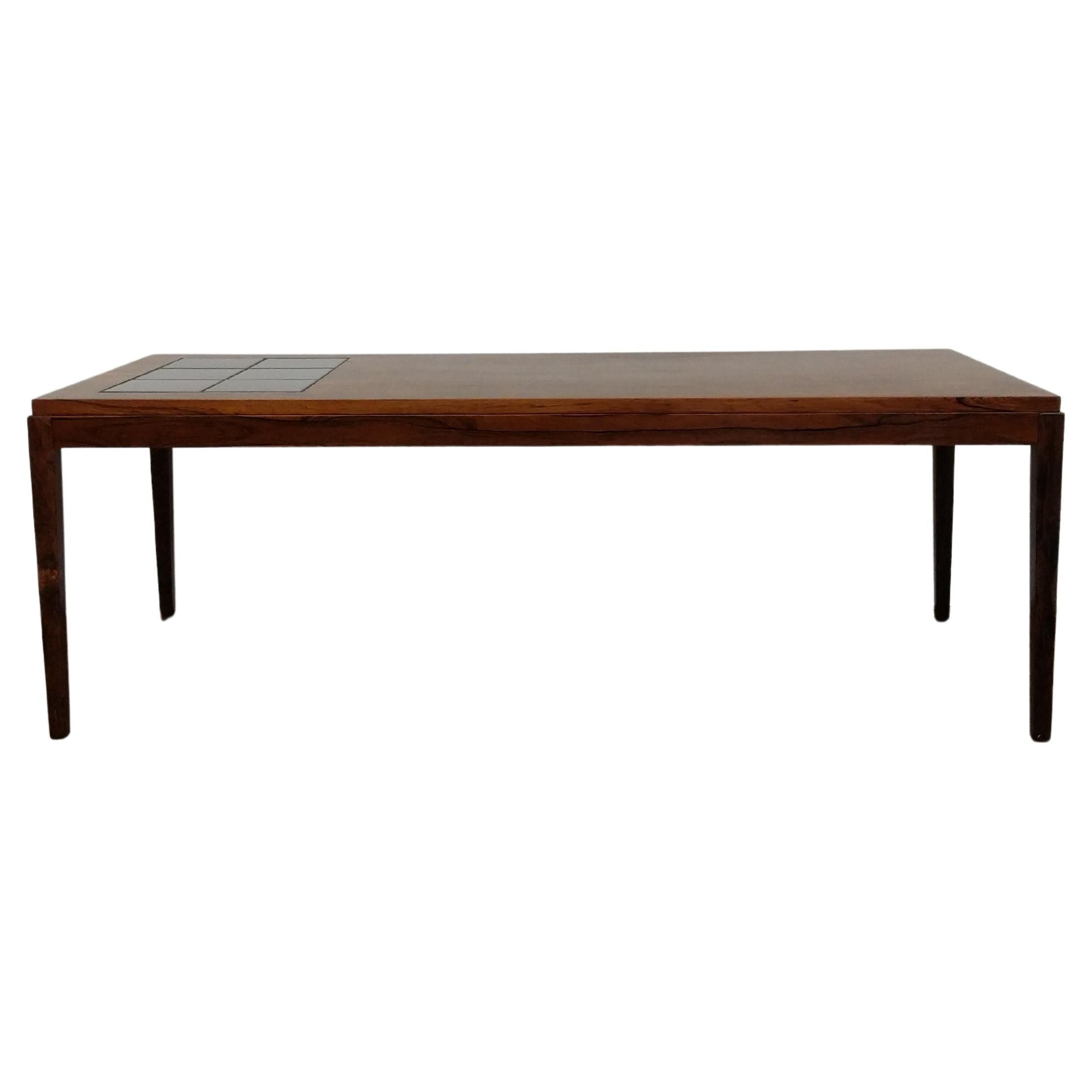 Vintage Danish Mid Century Modern Rosewood Coffee Table For Sale