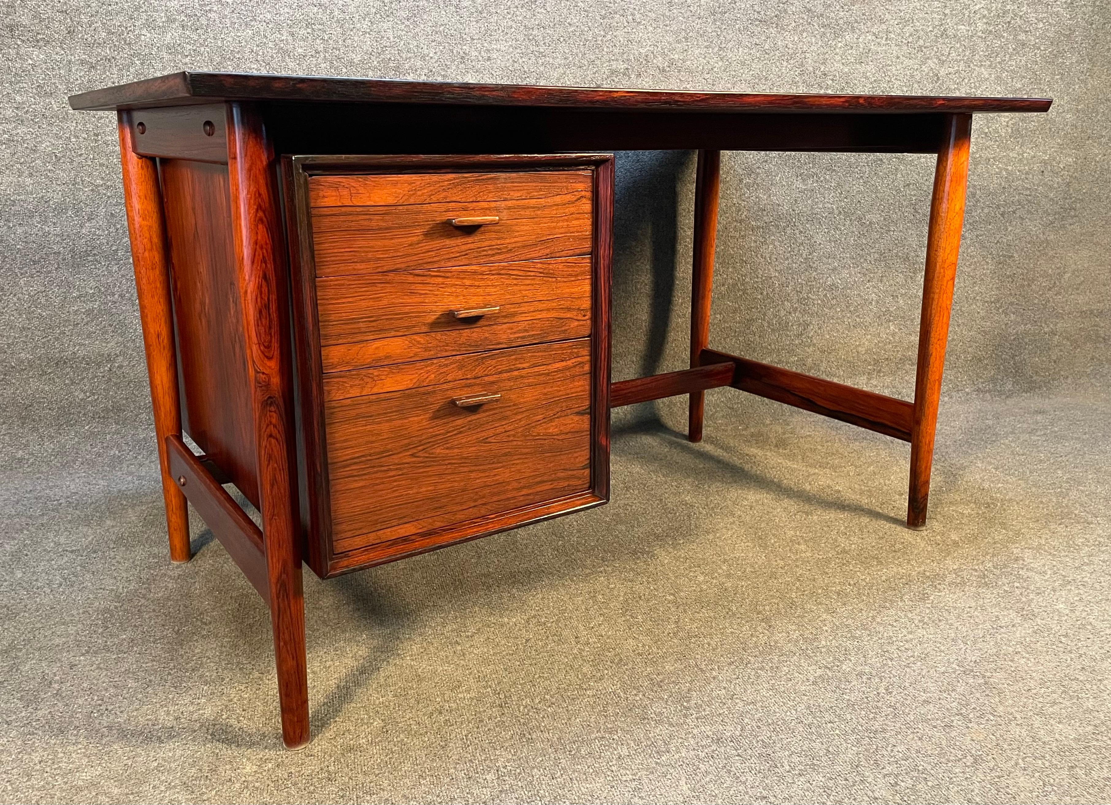 Vintage Danish Mid-Century Modern Rosewood Desk by Arne Vodder for Sibast 1