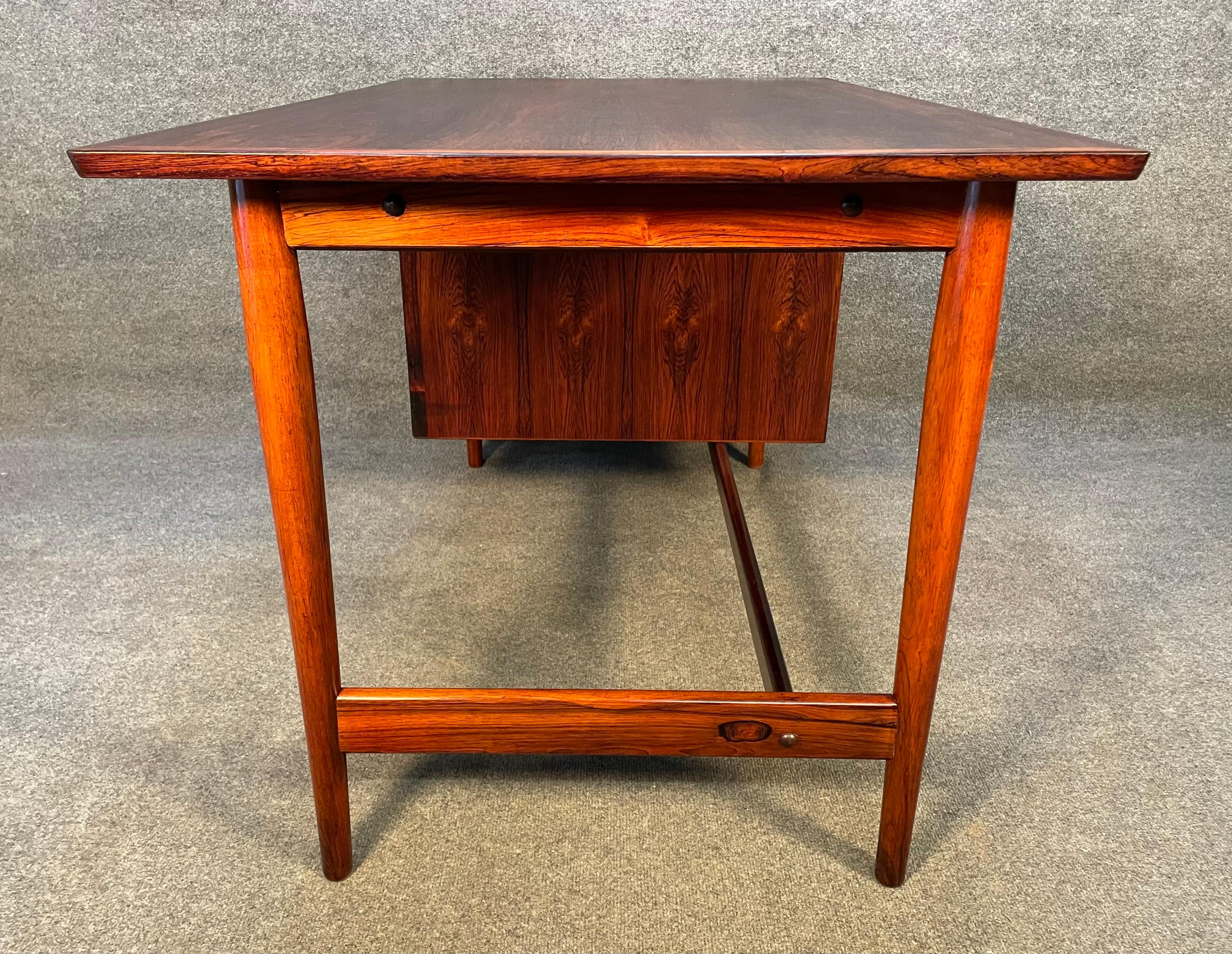 Vintage Danish Mid-Century Modern Rosewood Desk by Arne Vodder for Sibast 2