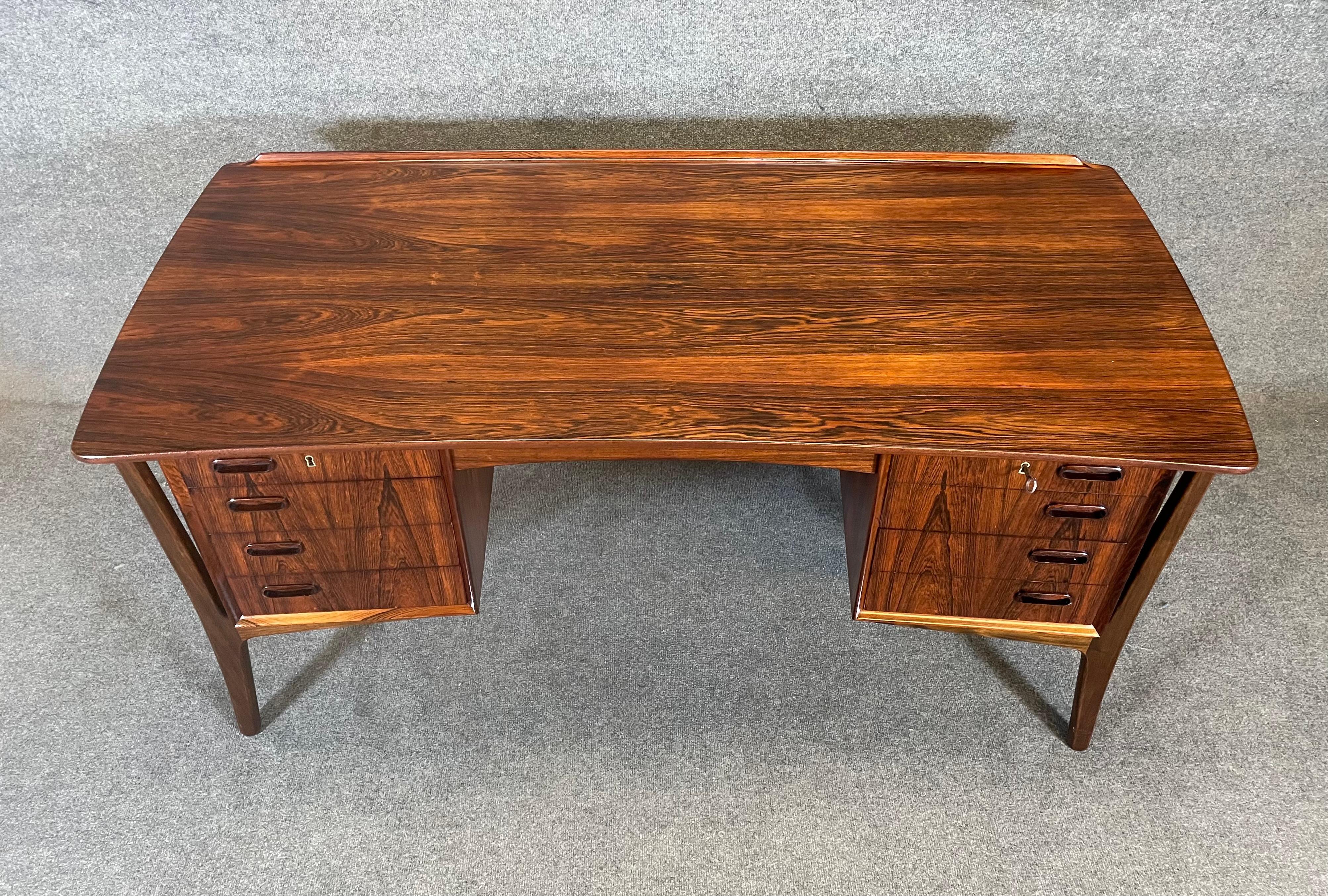 Vintage Danish Mid Century Modern Rosewood Desk by Svend Madsen In Good Condition In San Marcos, CA