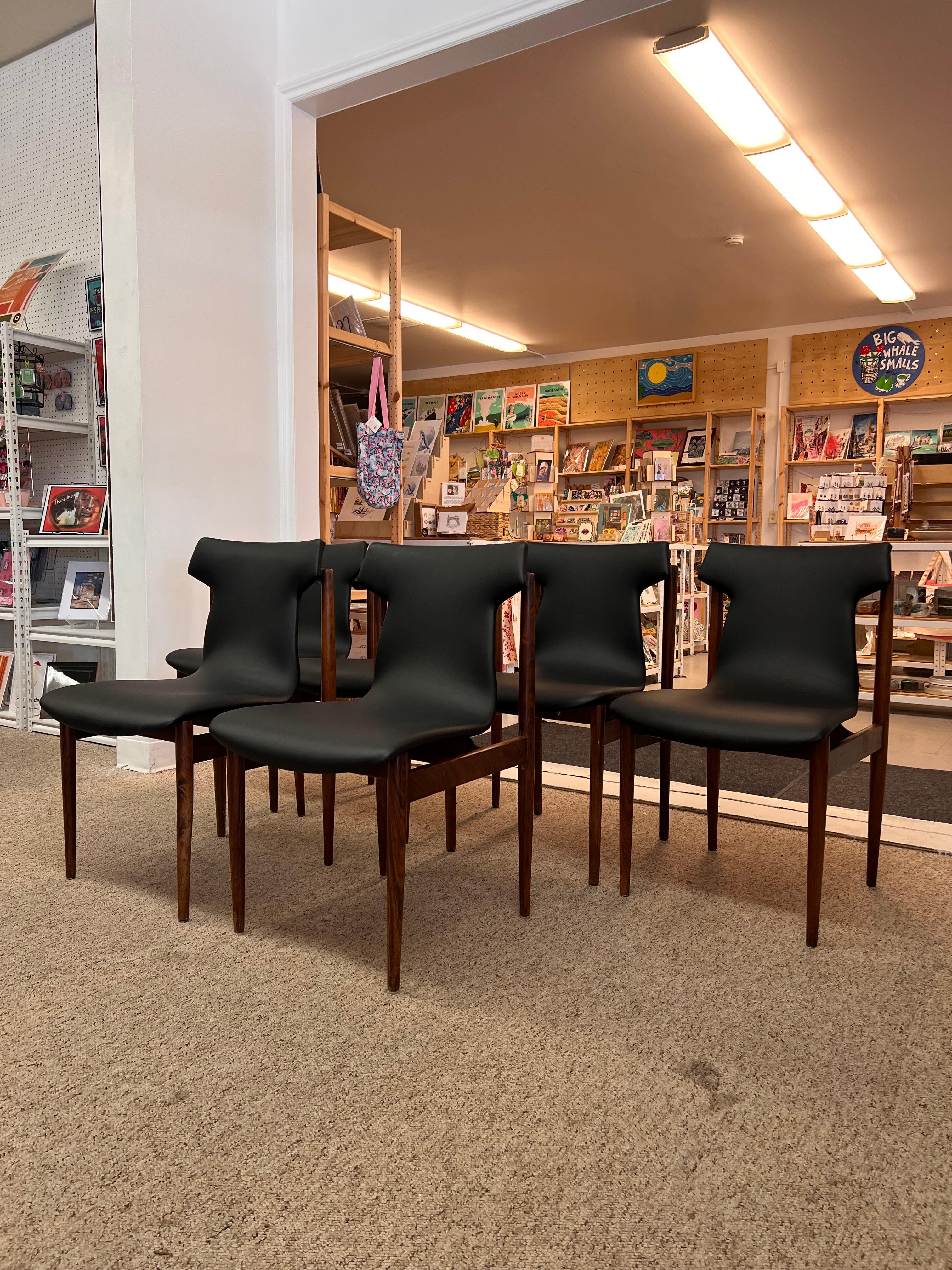 Vintage Danish Mid Century Modern Rosewood Dining Chair Set of 6 by Inger In Good Condition For Sale In Seattle, WA