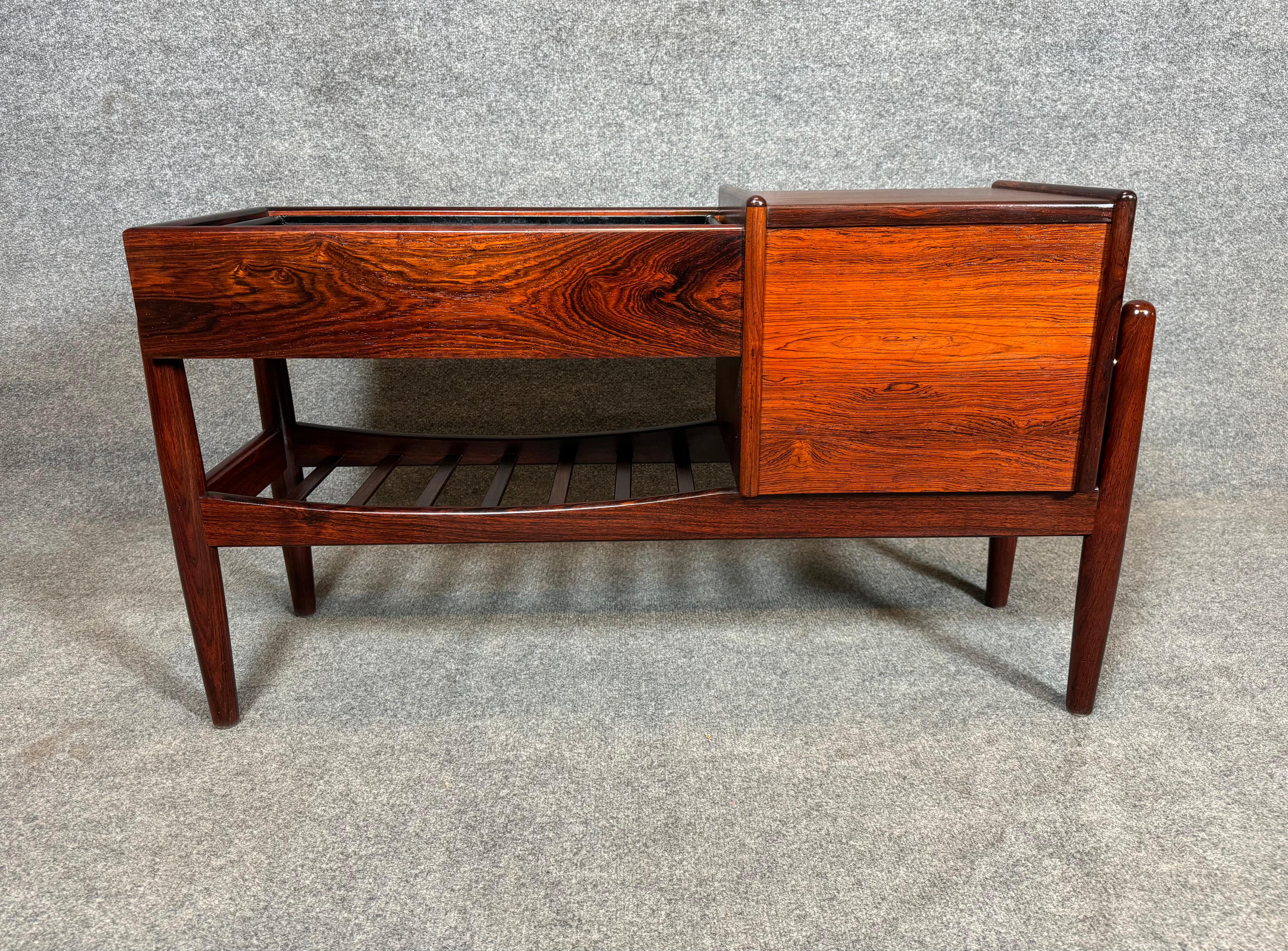 Vintage Danish Mid Century Modern Rosewood Entry Chest Planter by Arne Wahl Iver For Sale 1