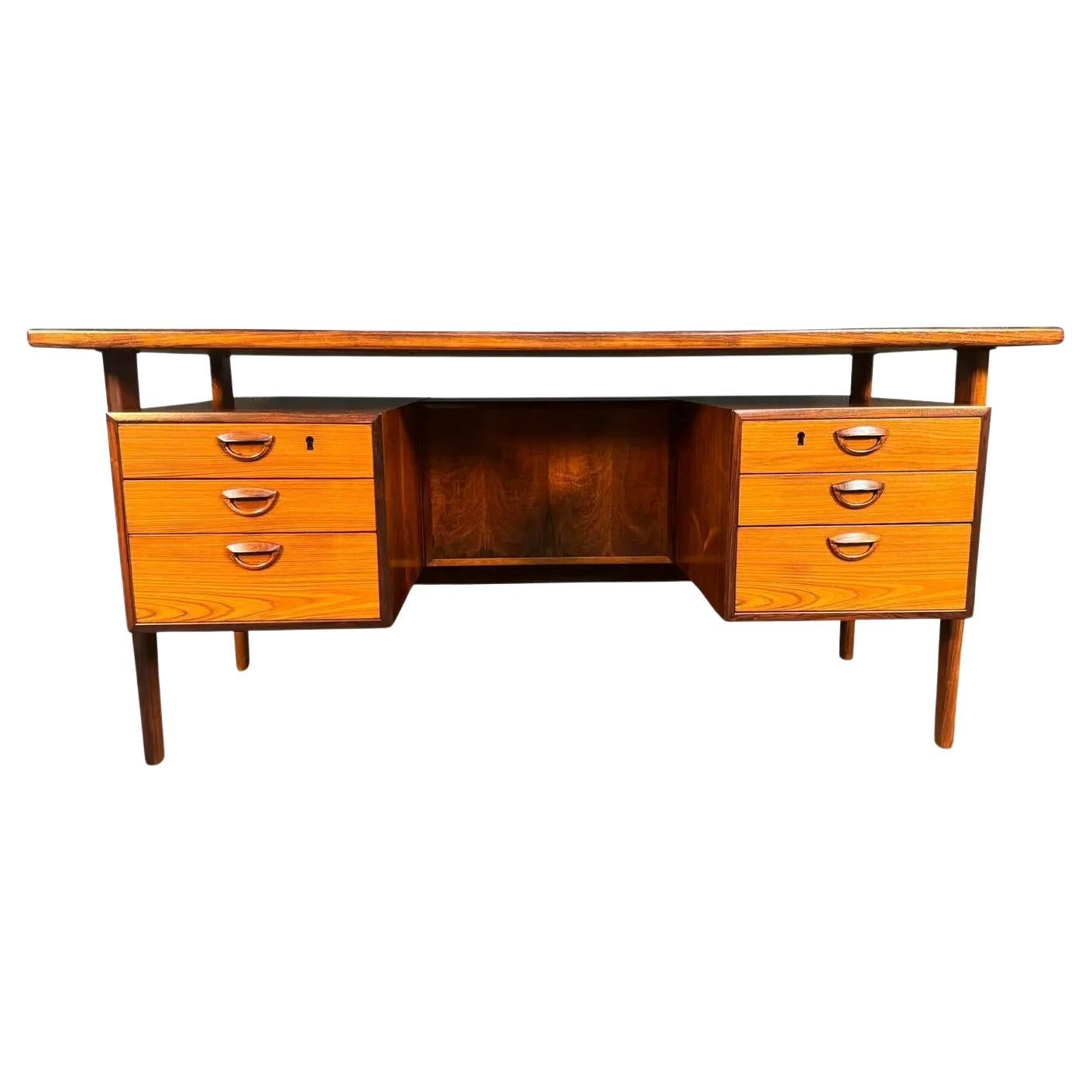 Vintage Danish Mid Century Modern Rosewood Floating Desk Fm50 by Kai Kristiansen For Sale