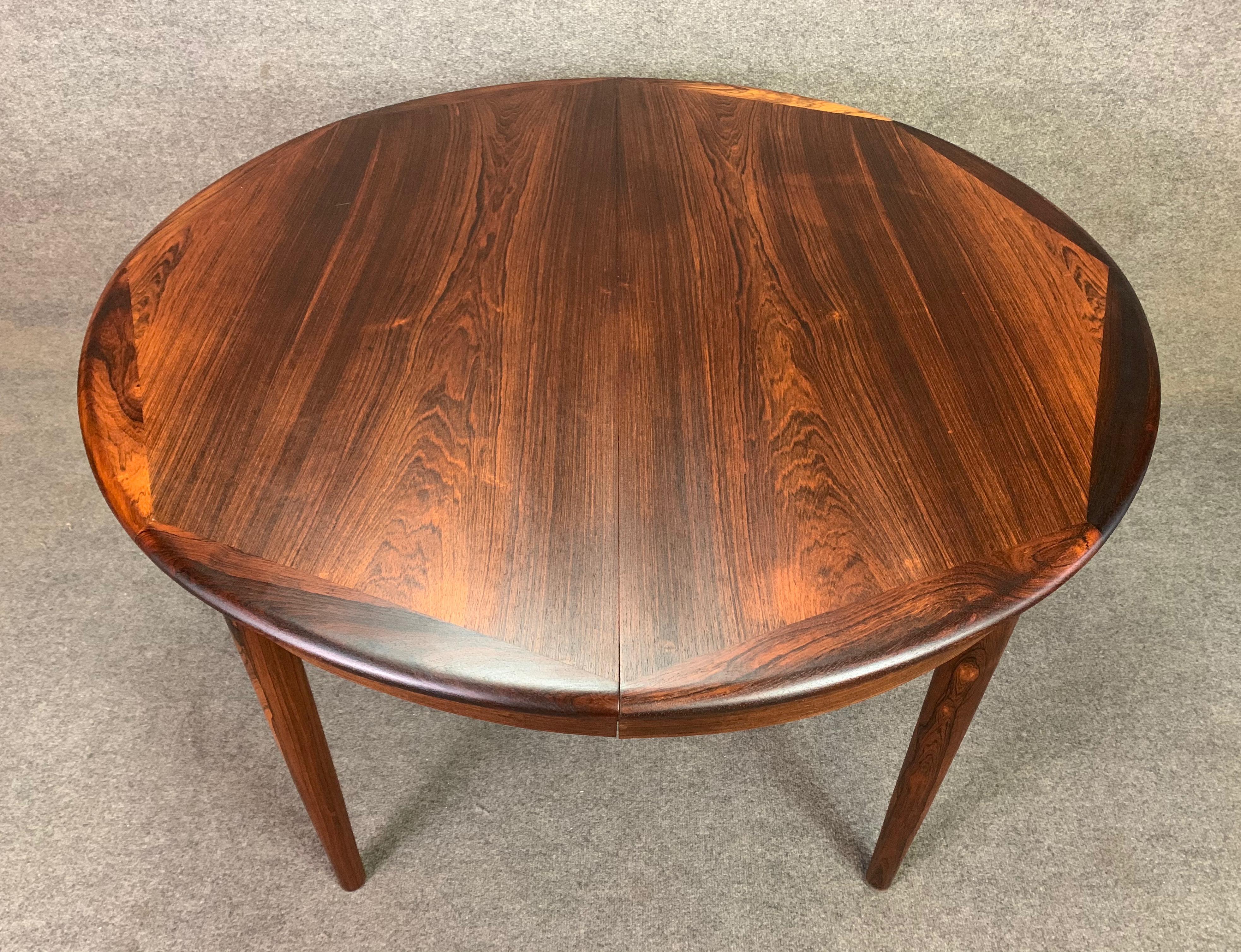Woodwork Vintage Danish Mid-Century Modern Rosewood Round Dining Table with Leaves