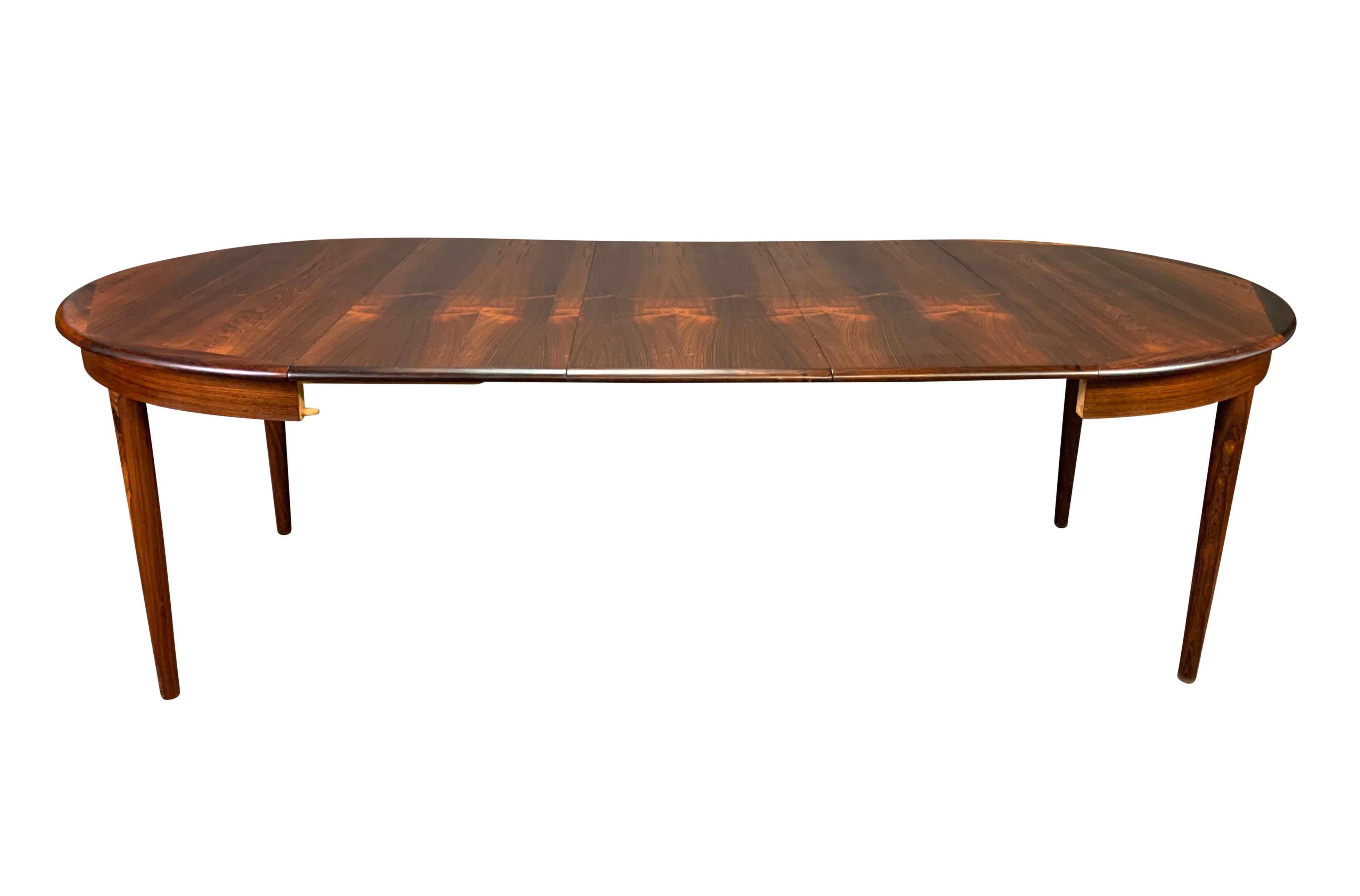 Vintage Danish Mid-Century Modern Rosewood Round Dining Table with Leaves 1