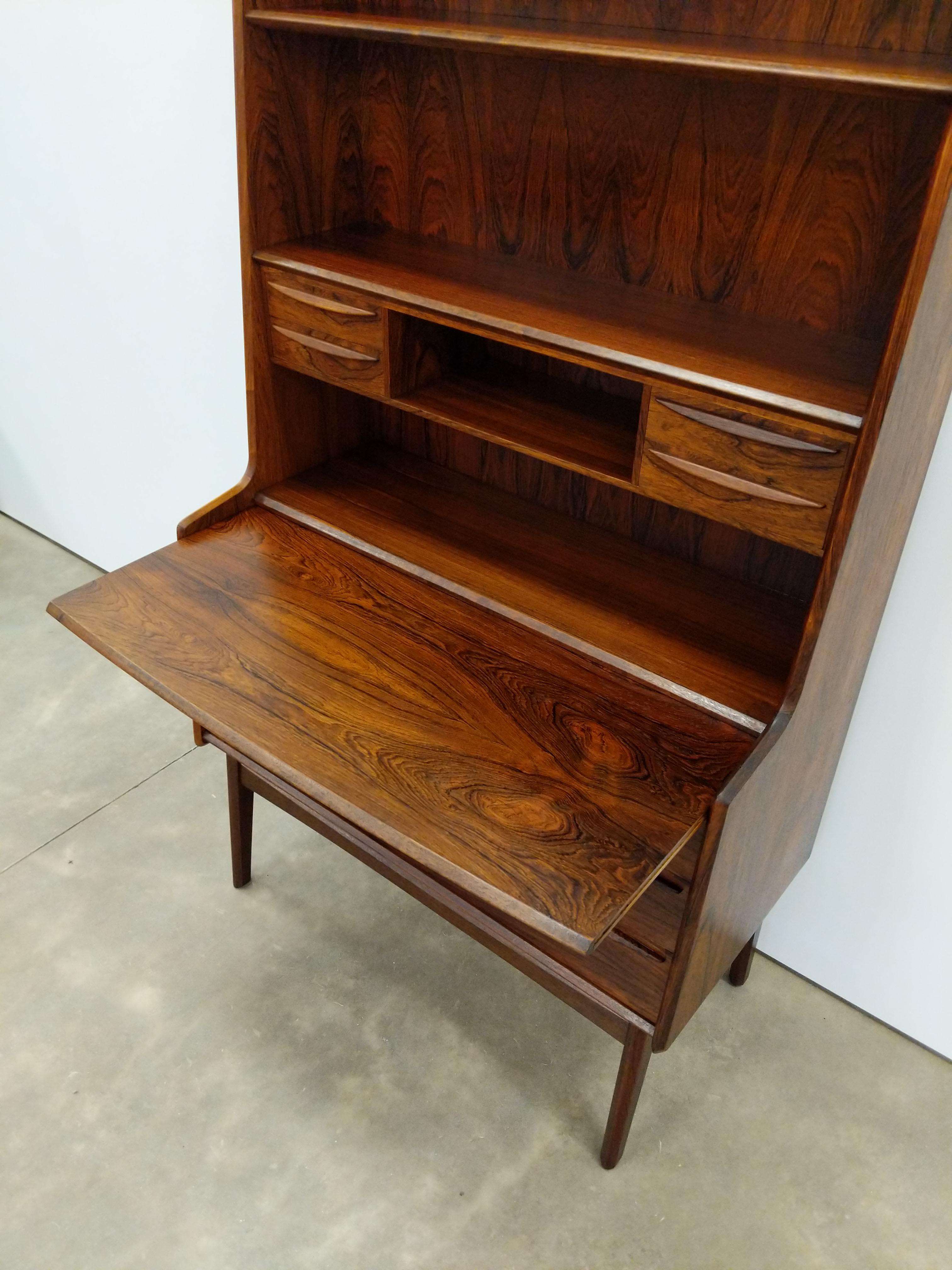 Vintage Danish Mid Century Modern Rosewood Secretary Desk In Good Condition In Gardiner, NY