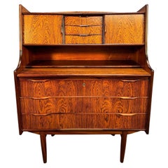 Vintage Danish Mid Century Modern Rosewood Secretary Desk (bureau secrétaire danois en bois de rose)