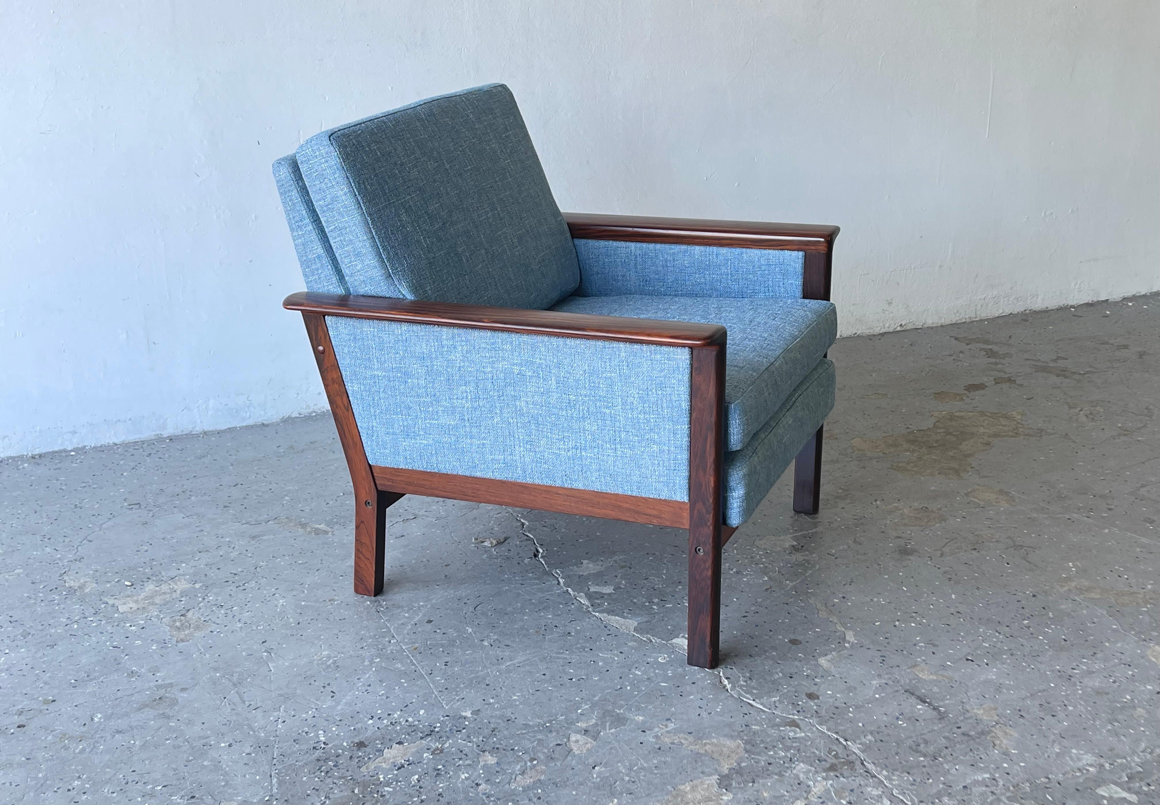 Mid-20th Century Vintage Danish Mid-Century Modern Rosewood Sofa & Lounge Chair by Westnofa