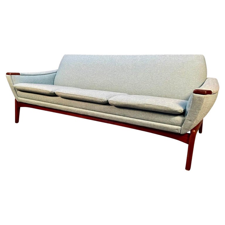 Vintage Danish Mid Century Modern Sofa With Teak Paws For Sale at 1stDibs