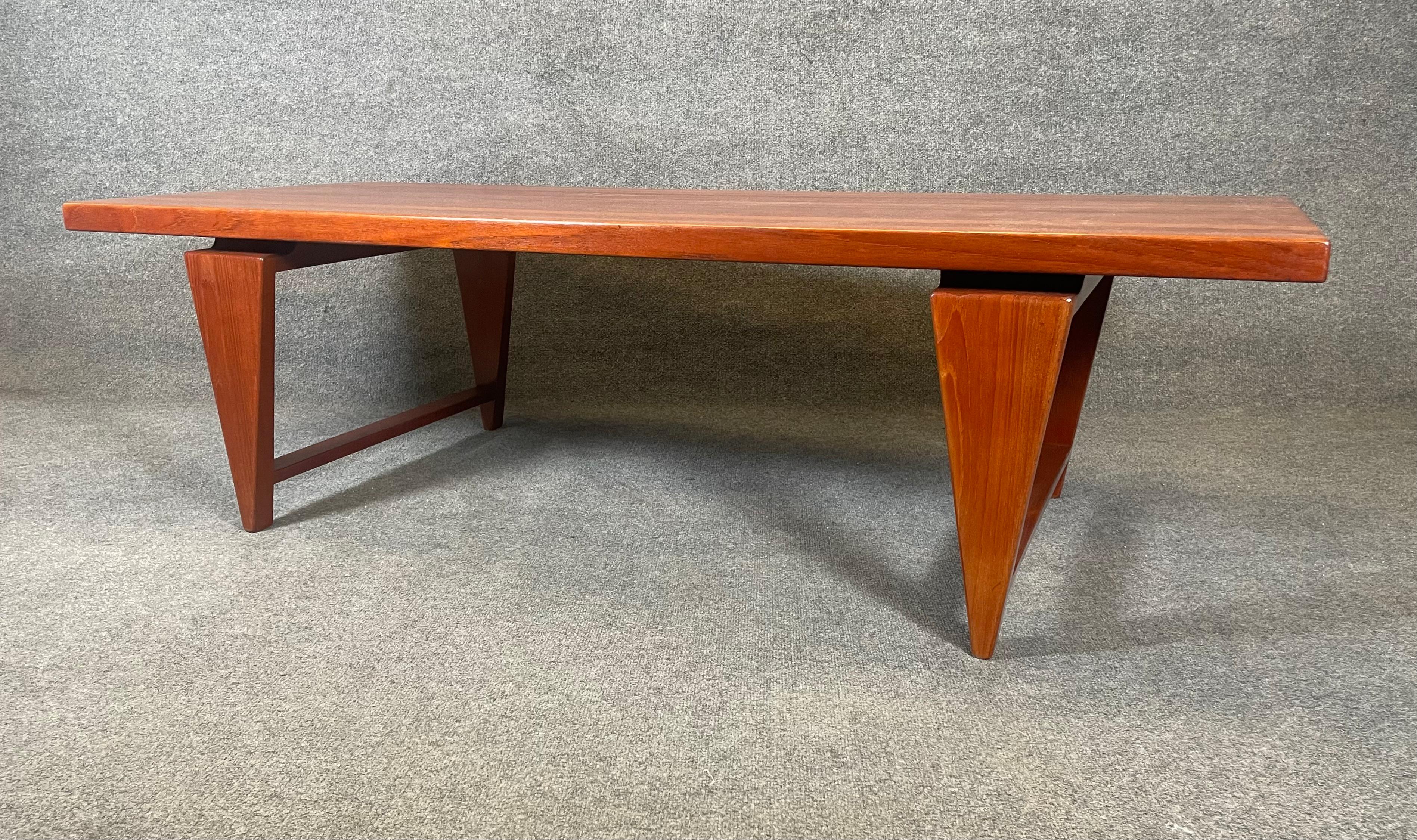 Vintage Danish Mid Century Modern Solid Teak Coffee Table Ml-115 by Illum Wikkel In Good Condition In San Marcos, CA
