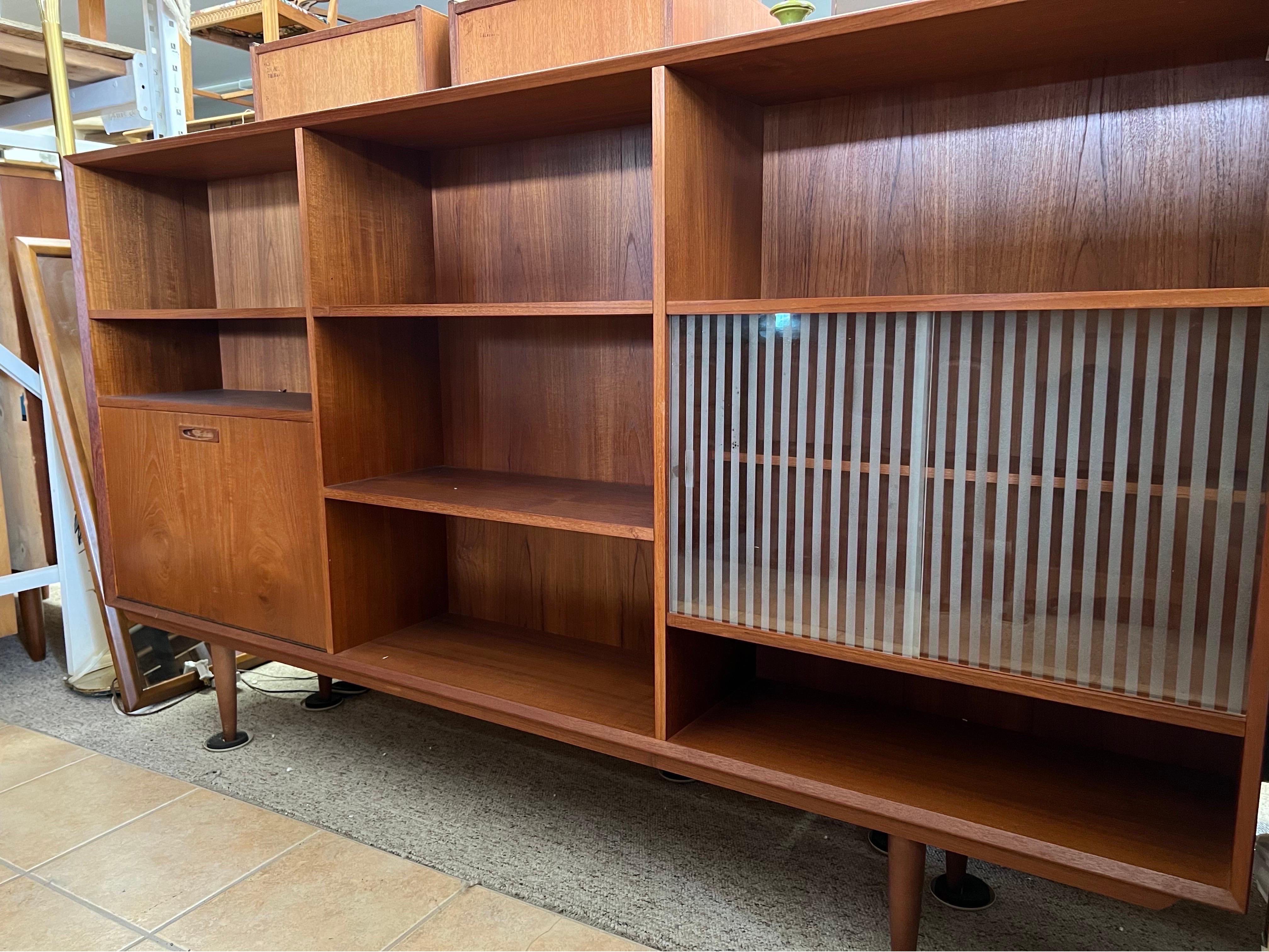 Vintage Danish Mid-Century Modern Teak Bookcase or Bar Unit 1