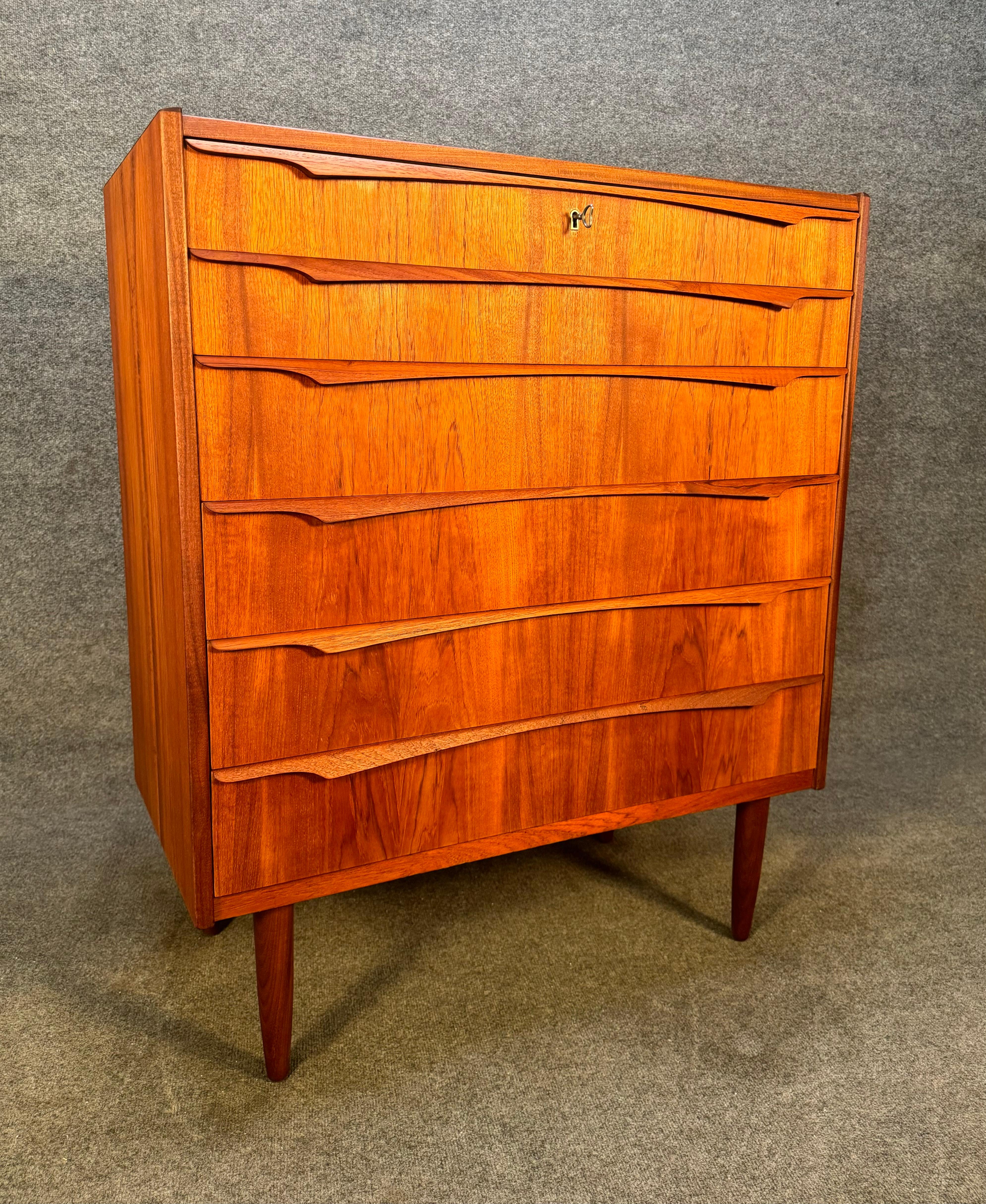 Woodwork Vintage Danish Mid Century Modern Teak Chest of Drawers Dresser