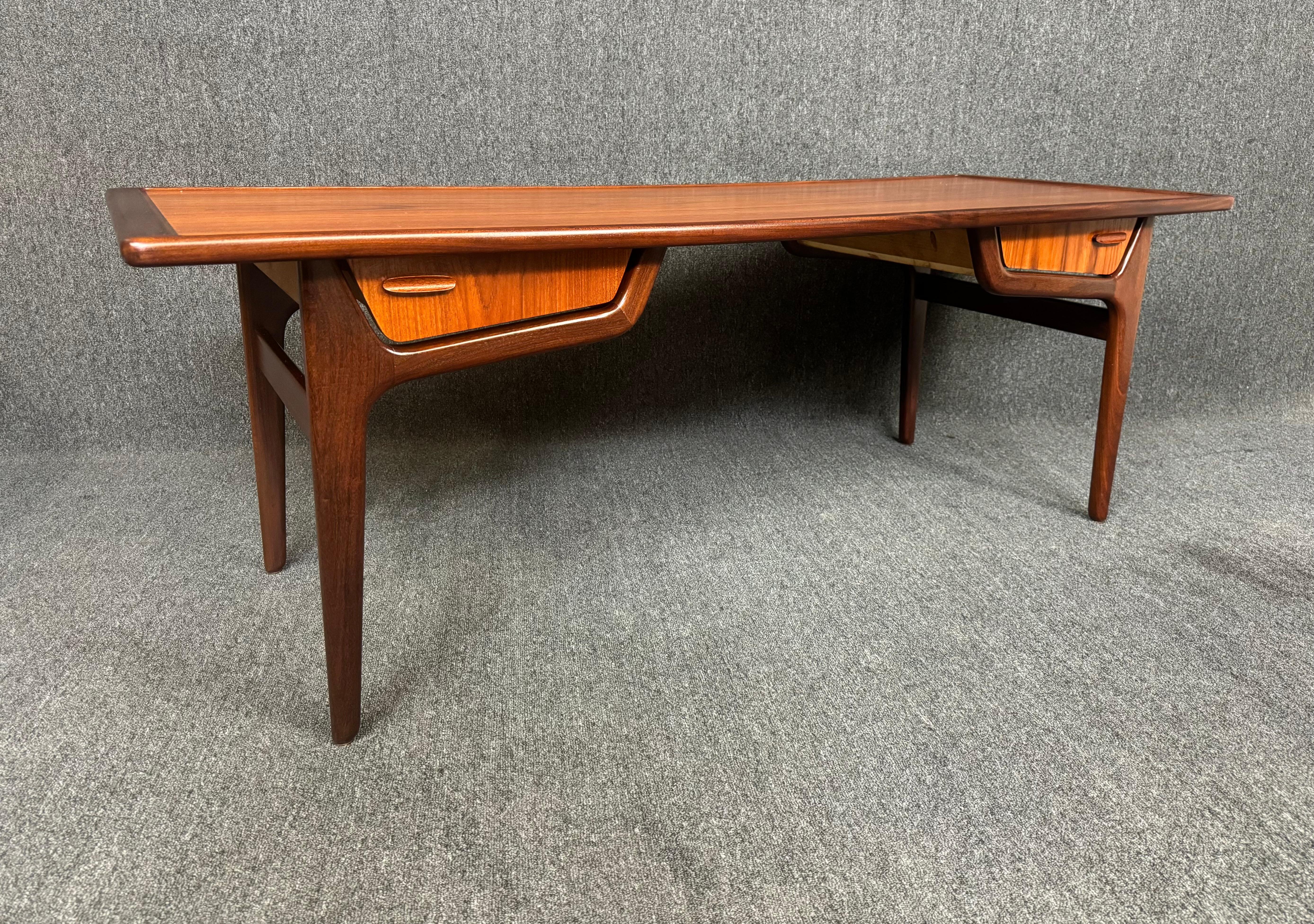 Vintage Danish Mid Century Modern Teak Coffee Table For Sale 3