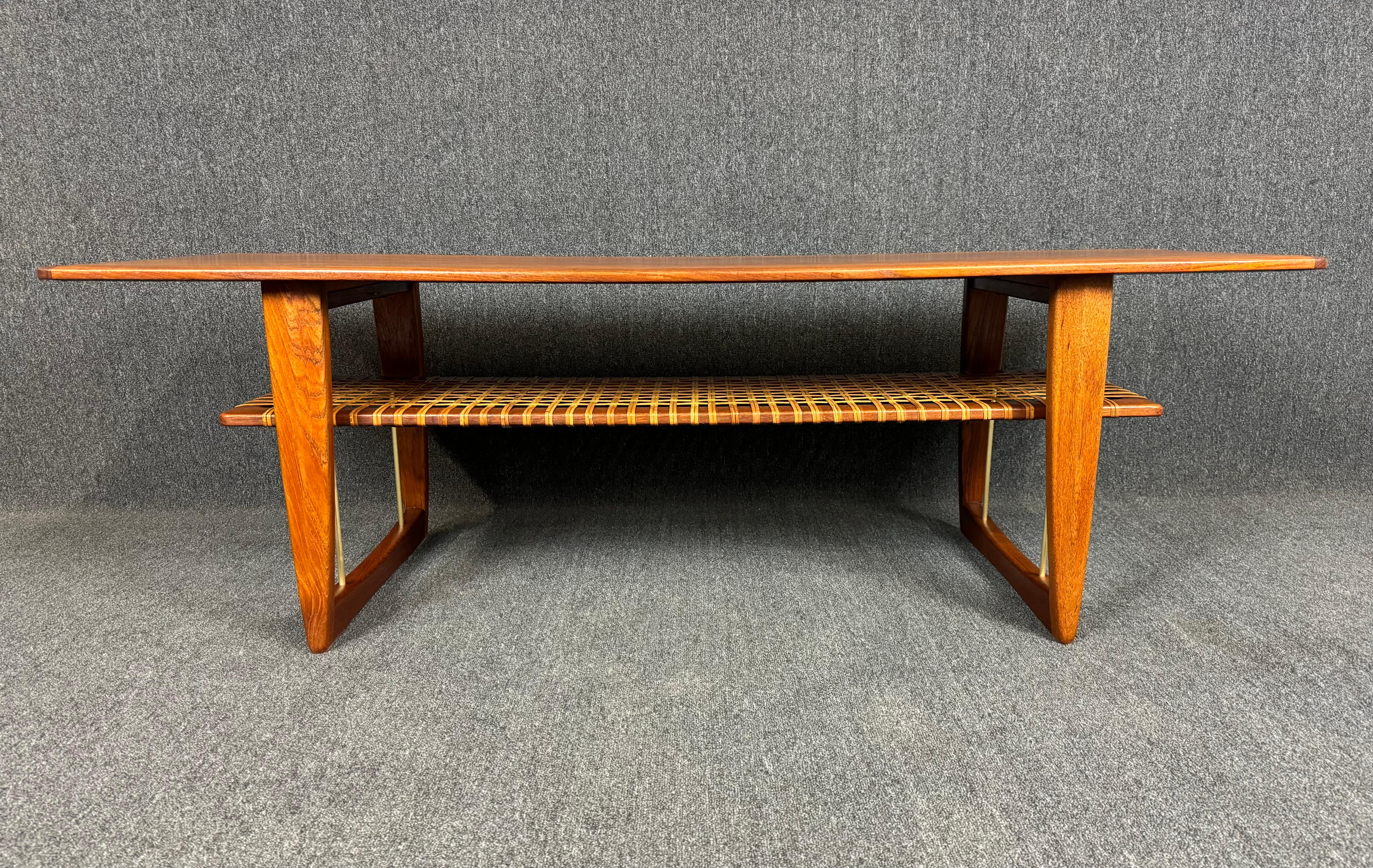 Vintage Danish Mid Century Modern Teak Coffee Table With Rattan Magazine Shelf For Sale 3