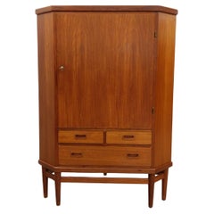 Armadi angolari in Wood