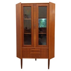 Wood Corner Cupboards