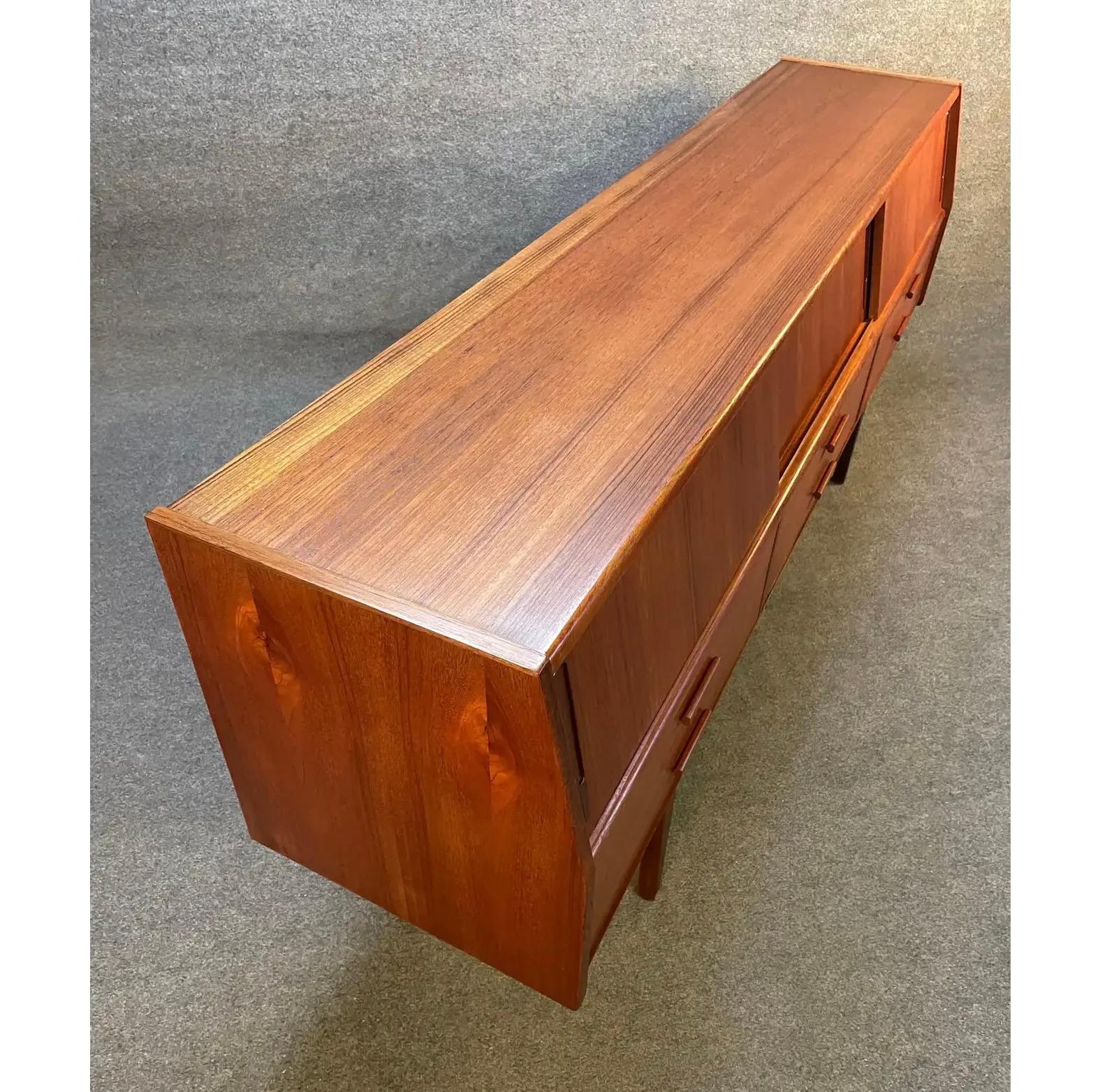 Vintage Danish Mid Century Modern Teak Credenza For Sale 3