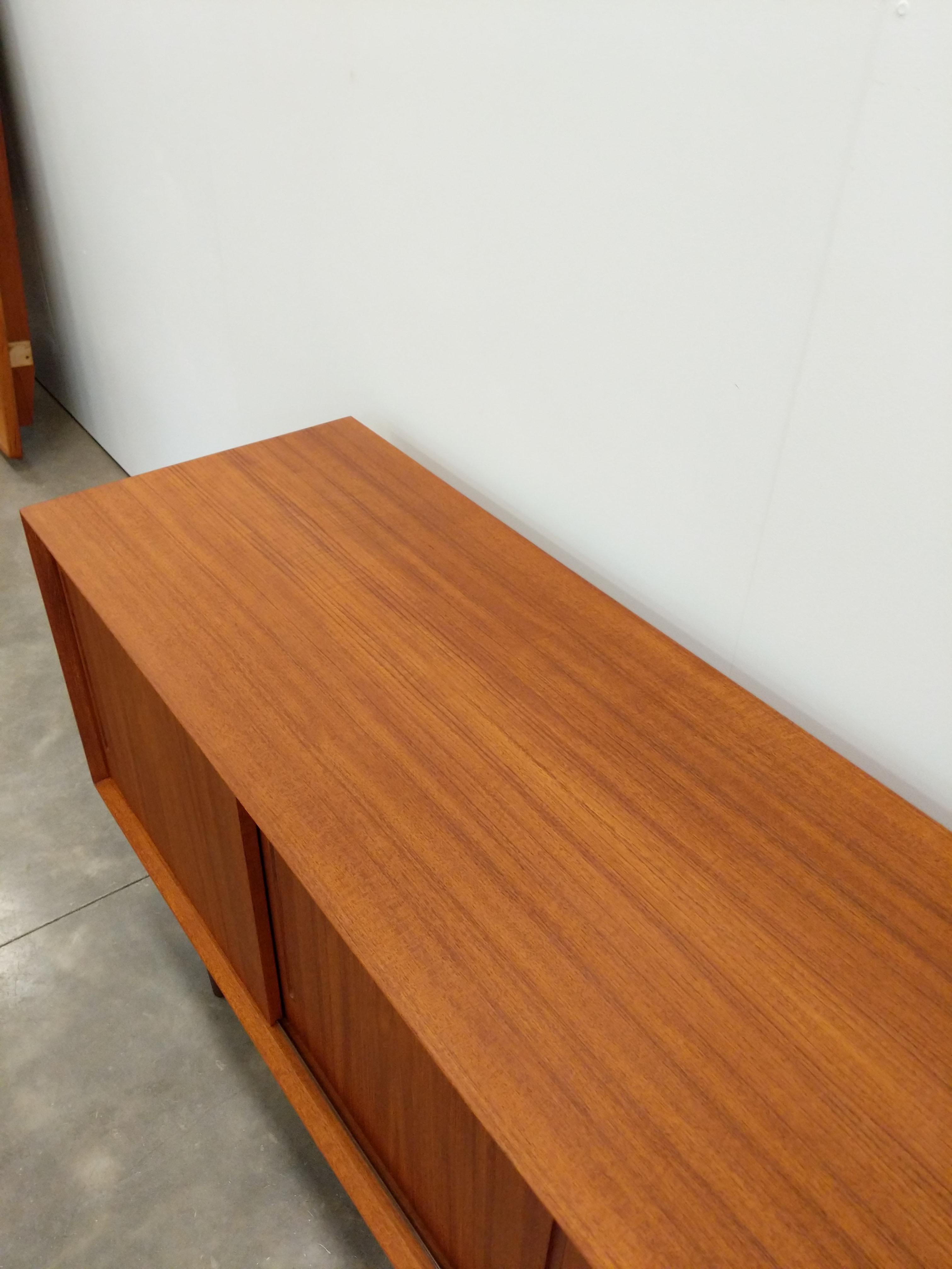 20th Century Vintage Danish Mid Century Modern Teak Credenza / Sideboard