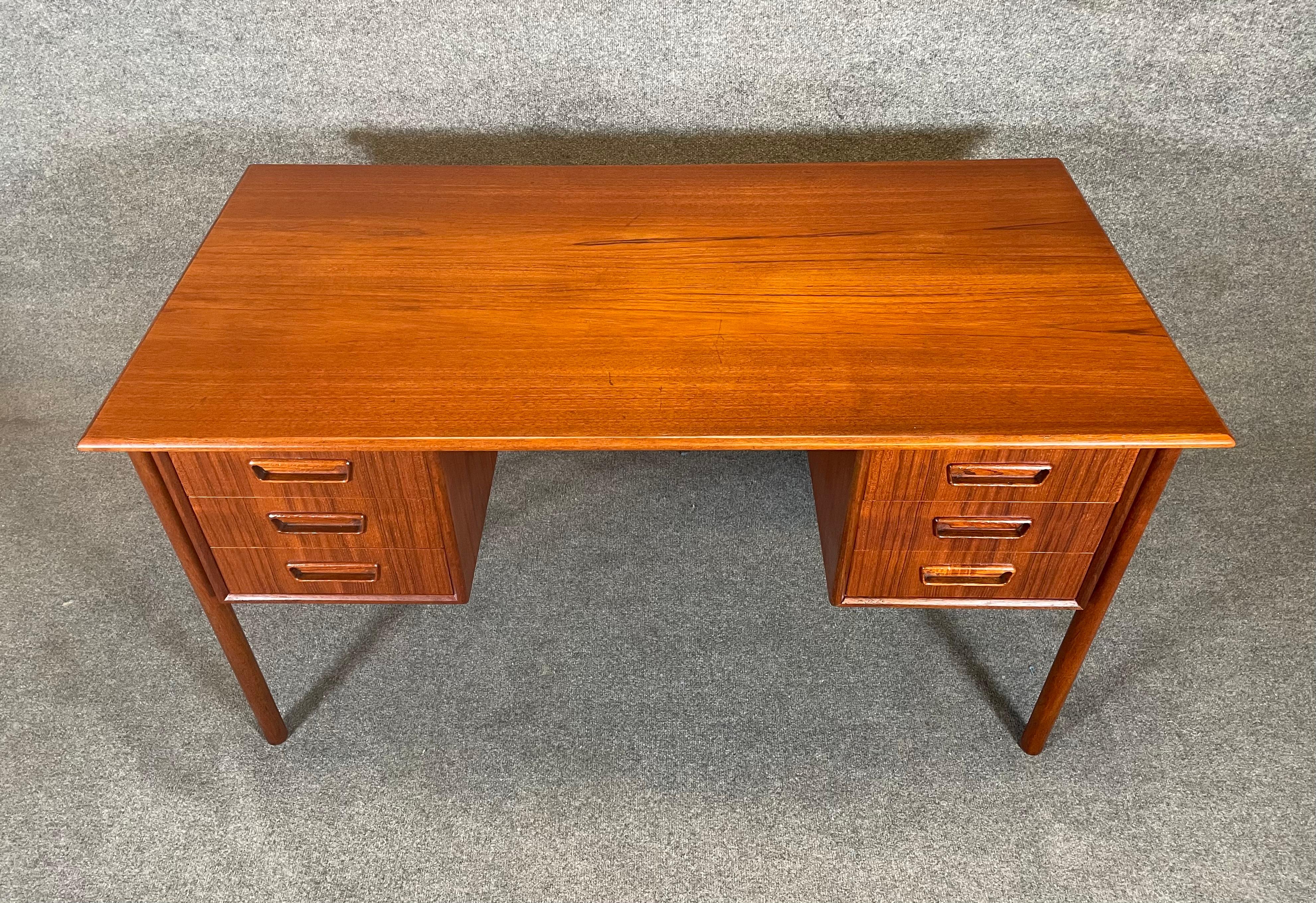 Vintage Danish Mid Century Modern Teak Desk by Gunaar Tibergaard For Sale 4