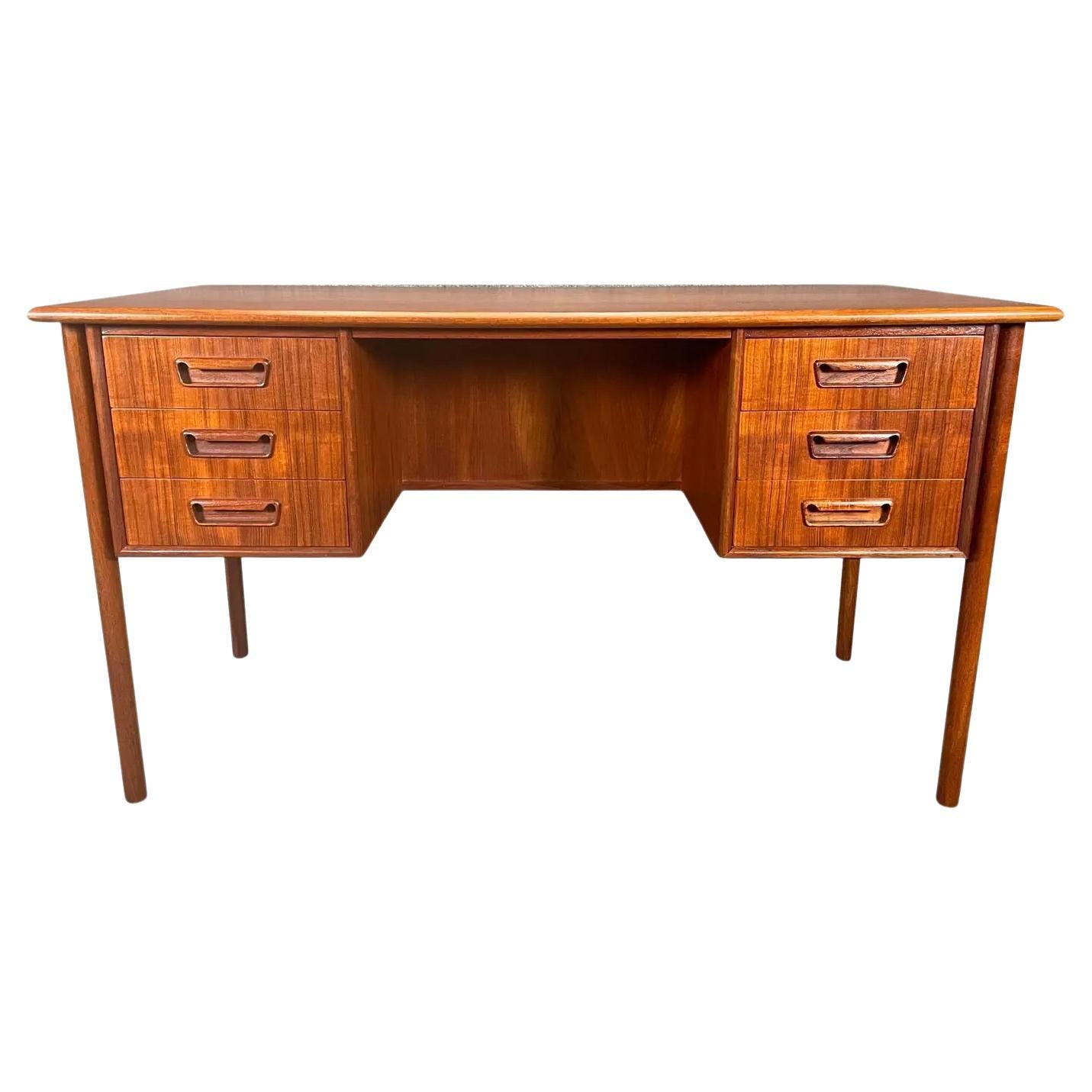 Vintage Danish Mid Century Modern Teak Desk by Gunaar Tibergaard For Sale