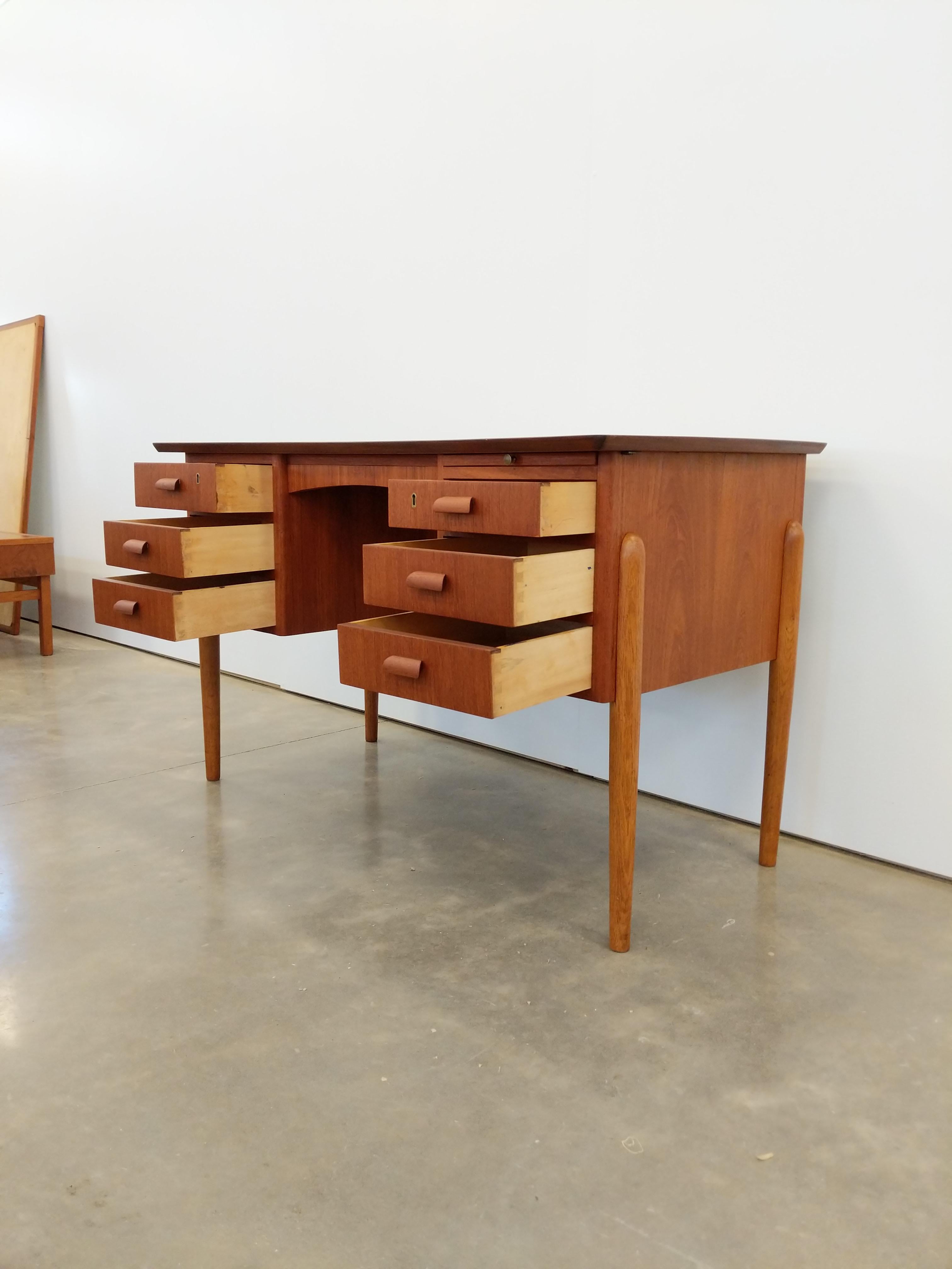 Mid-Century Modern Vintage Danish Mid Century Modern Teak Desk For Sale