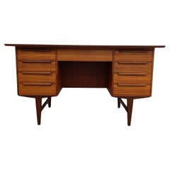 Bureau vintage danois en teck The Moderns