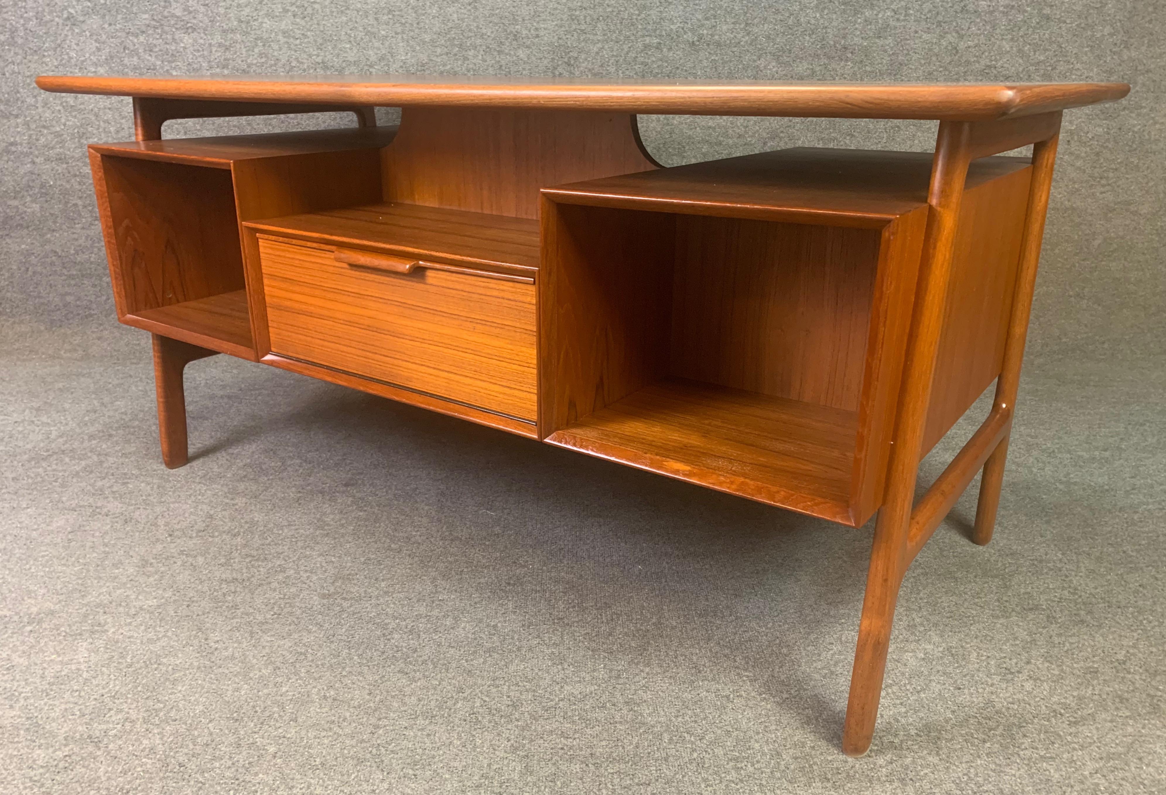 Vintage Danish Mid-Century Modern Teak Desk Model 75 by Gunni Oman for Omann Jun 6