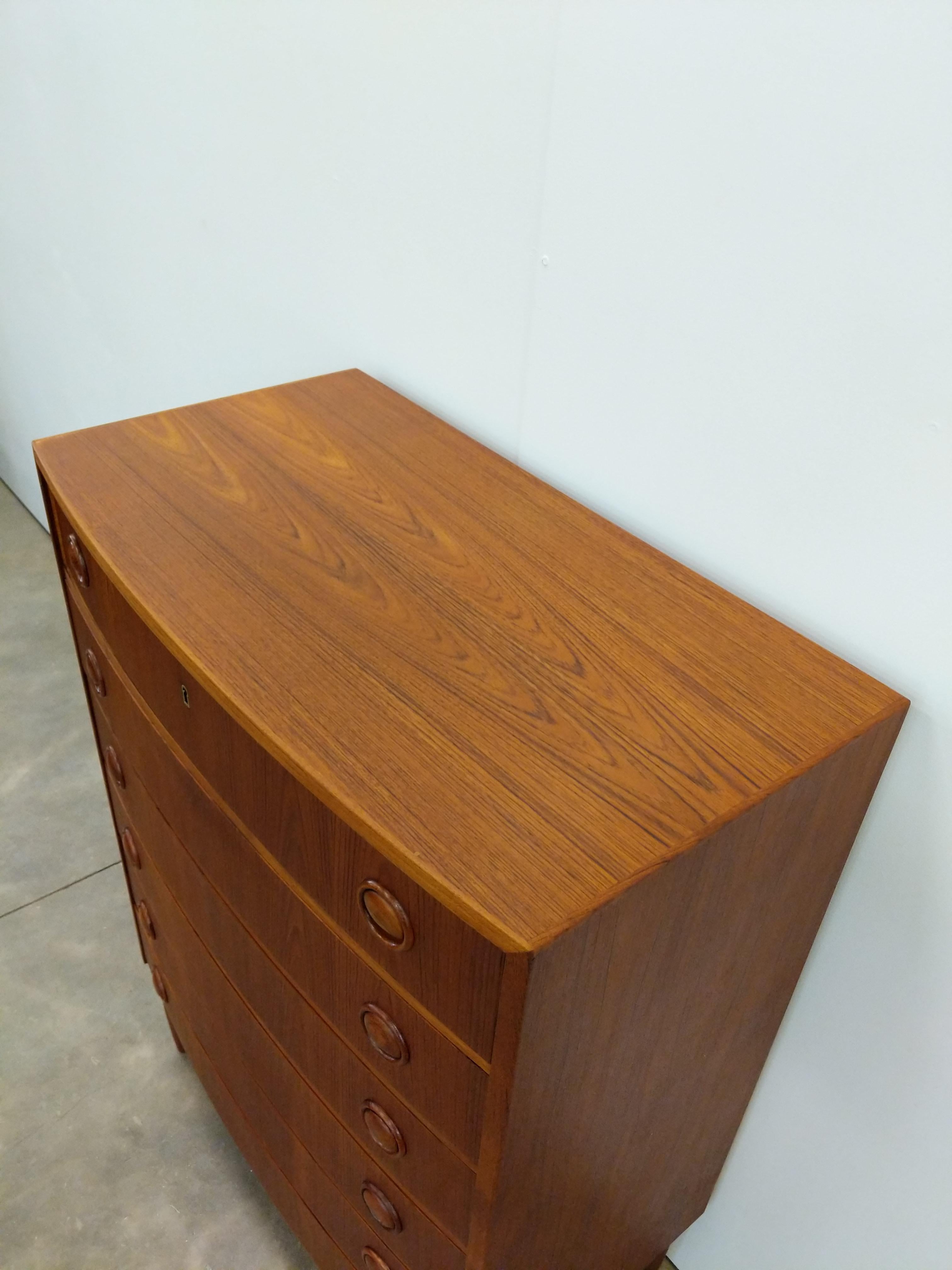 Dänische Vintage-Kommode aus Teakholz von Kai Kristiansen, Mid-Century Modern im Zustand „Gut“ in Gardiner, NY