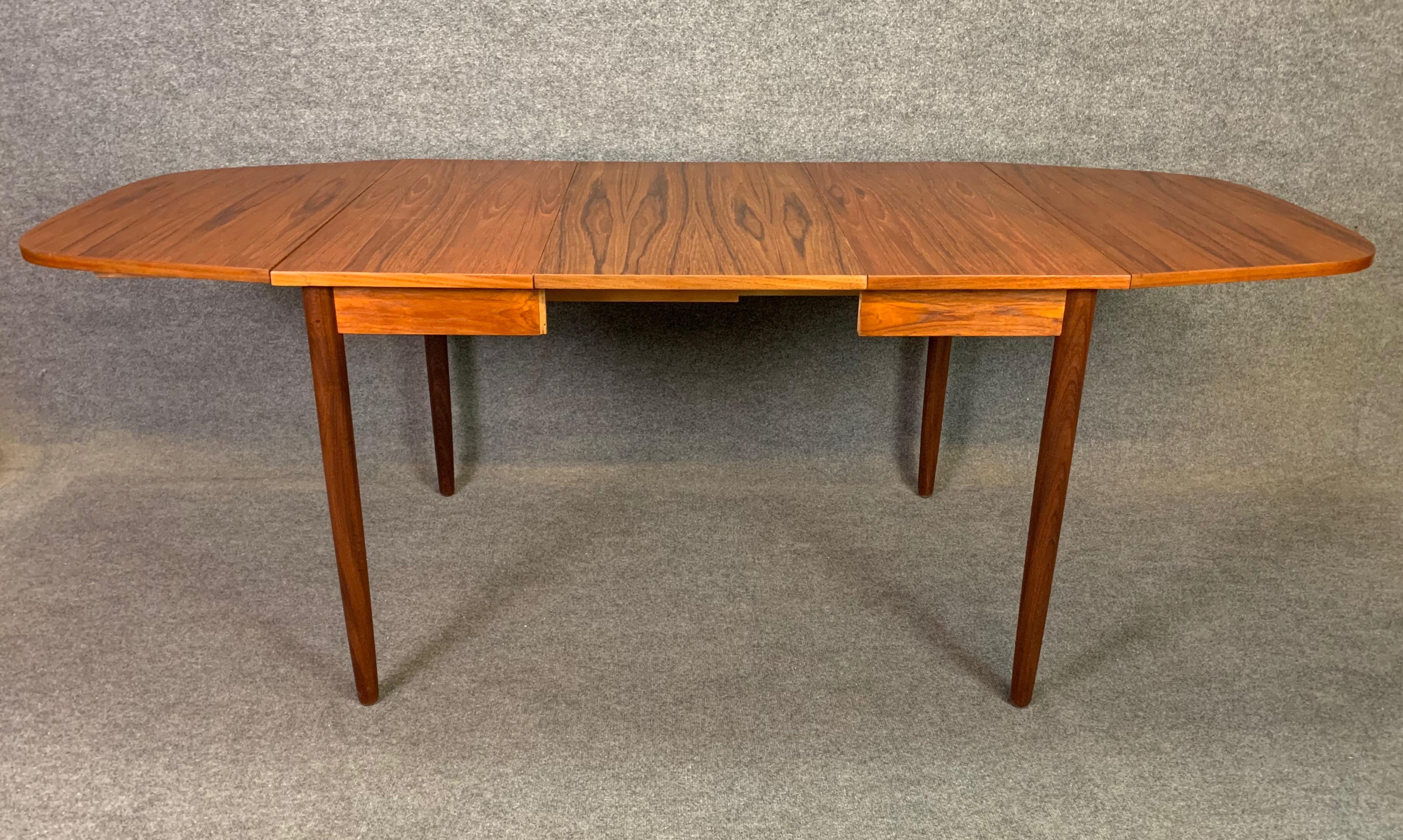 Woodwork Vintage Danish Mid-Century Modern Teak Drop-Leaf Dining Table For Sale