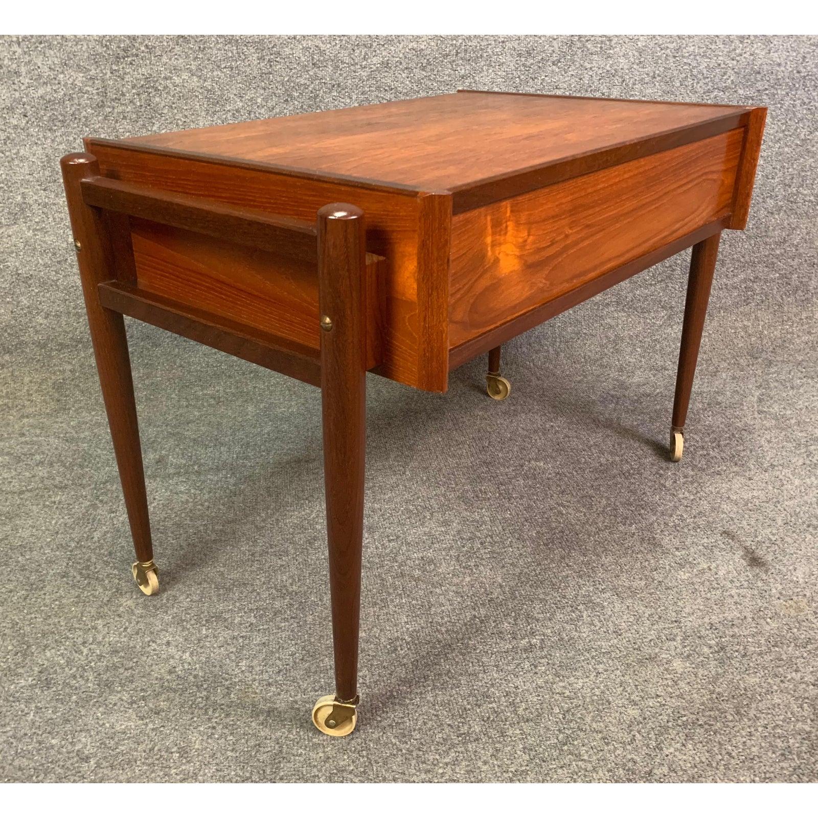 Vintage Danish Mid-Century Modern Teak End Table, Nightstand  2