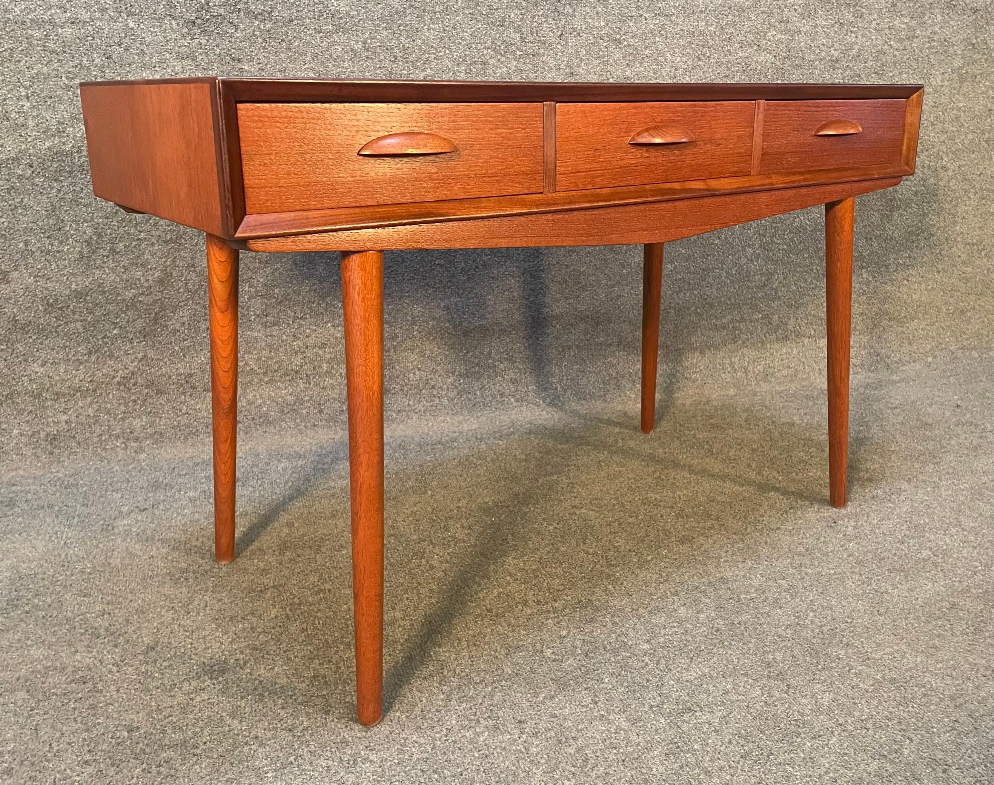 Scandinavian Modern Vintage Danish Mid-Century Modern Teak Entry Way Console